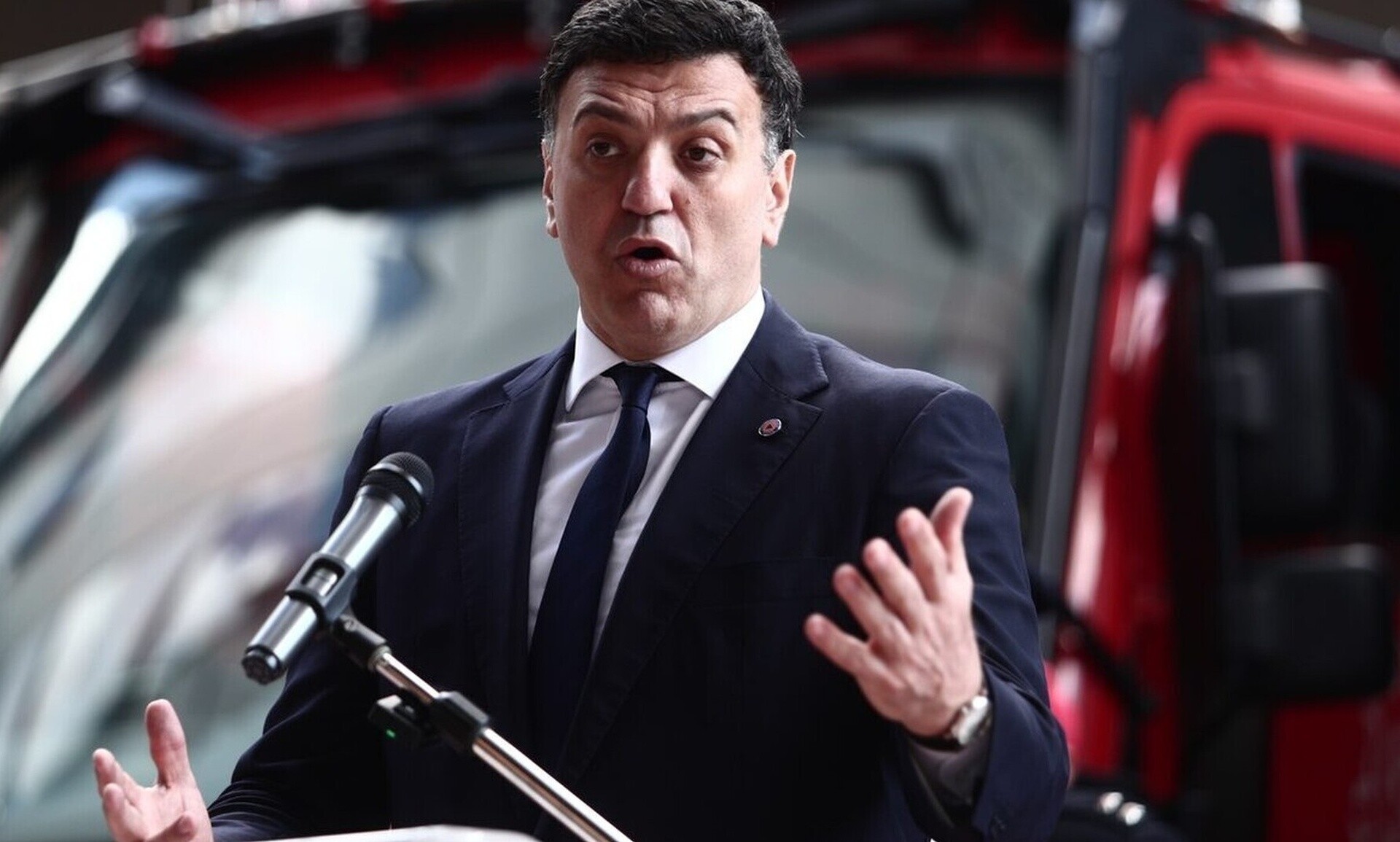 Βασίλης Κικίλιας: Ένταση στη ΛΑΕΔ με ασυνείδητους που πάρκαραν σε διάβαση πεζών