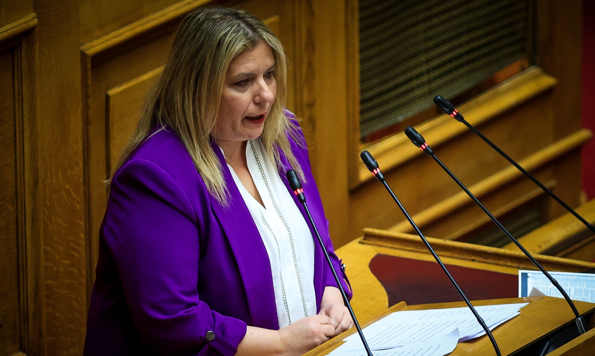 Μαρία Συρεγγέλα για Αγίους Αναργύρους: «Το περιπολικό είναι και ταξί και ασθενοφόρο, αν χρειαστεί»