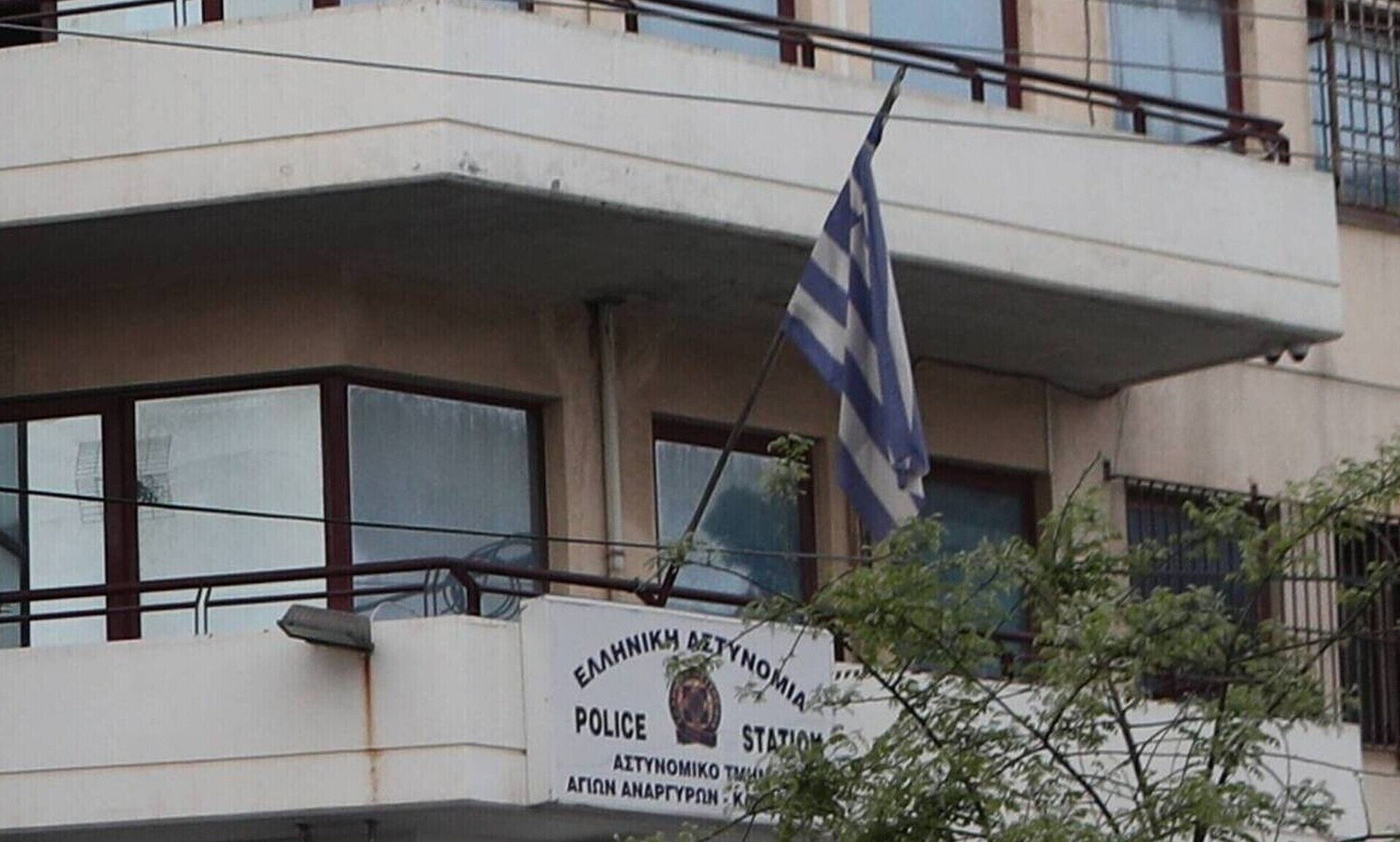 Άγιοι Ανάργυροι: Τι δεν έκαναν και τι δεν «άκουσαν» οι αστυνομικοί στη συνομιλία των… 5 λεπτών