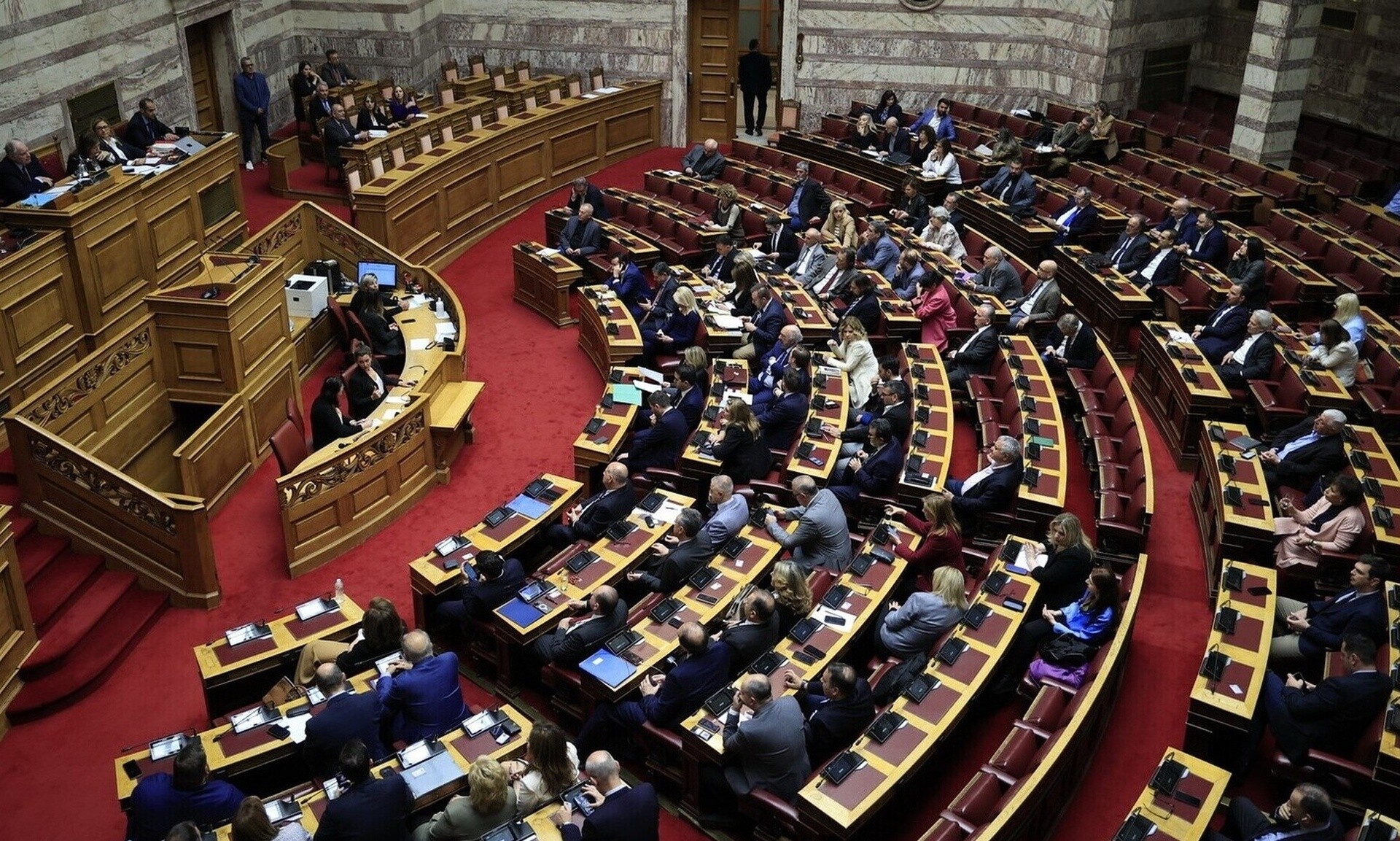 Ανακοινώθηκαν οι ανεξαρτητοποιήσεις των βουλευτών Γιώργου Μανούσου και Ιωάννη Δημητροκάλλη