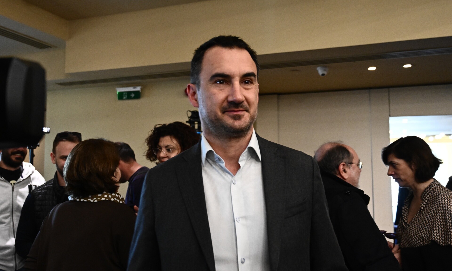 Επίθεση Χαρίτση στην Ούρσουλα φον ντερ Λάιεν: «Λειτουργεί ως κομματάρχης του κ. Μητσοτάκη»