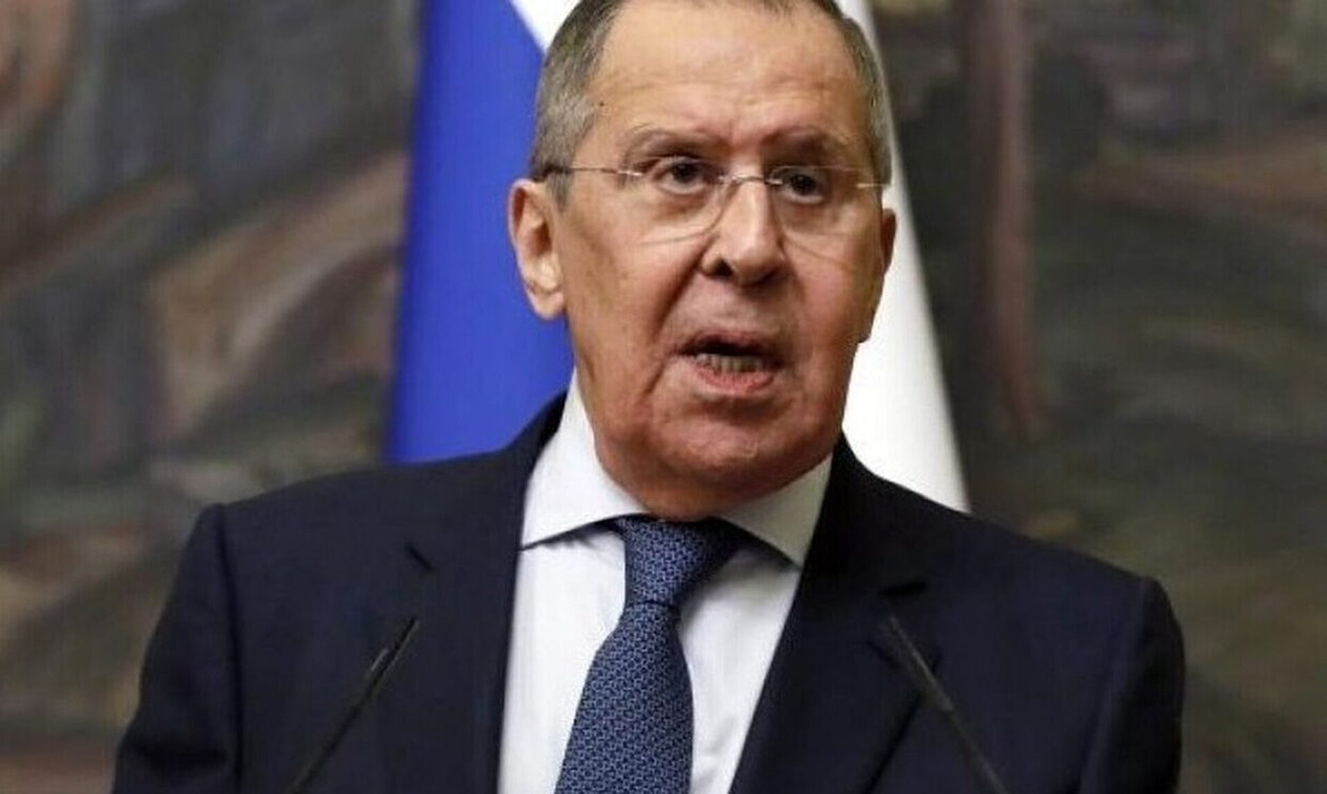 Στην Κίνα ο Λαβρόφ για σημαντικές συνομιλίες