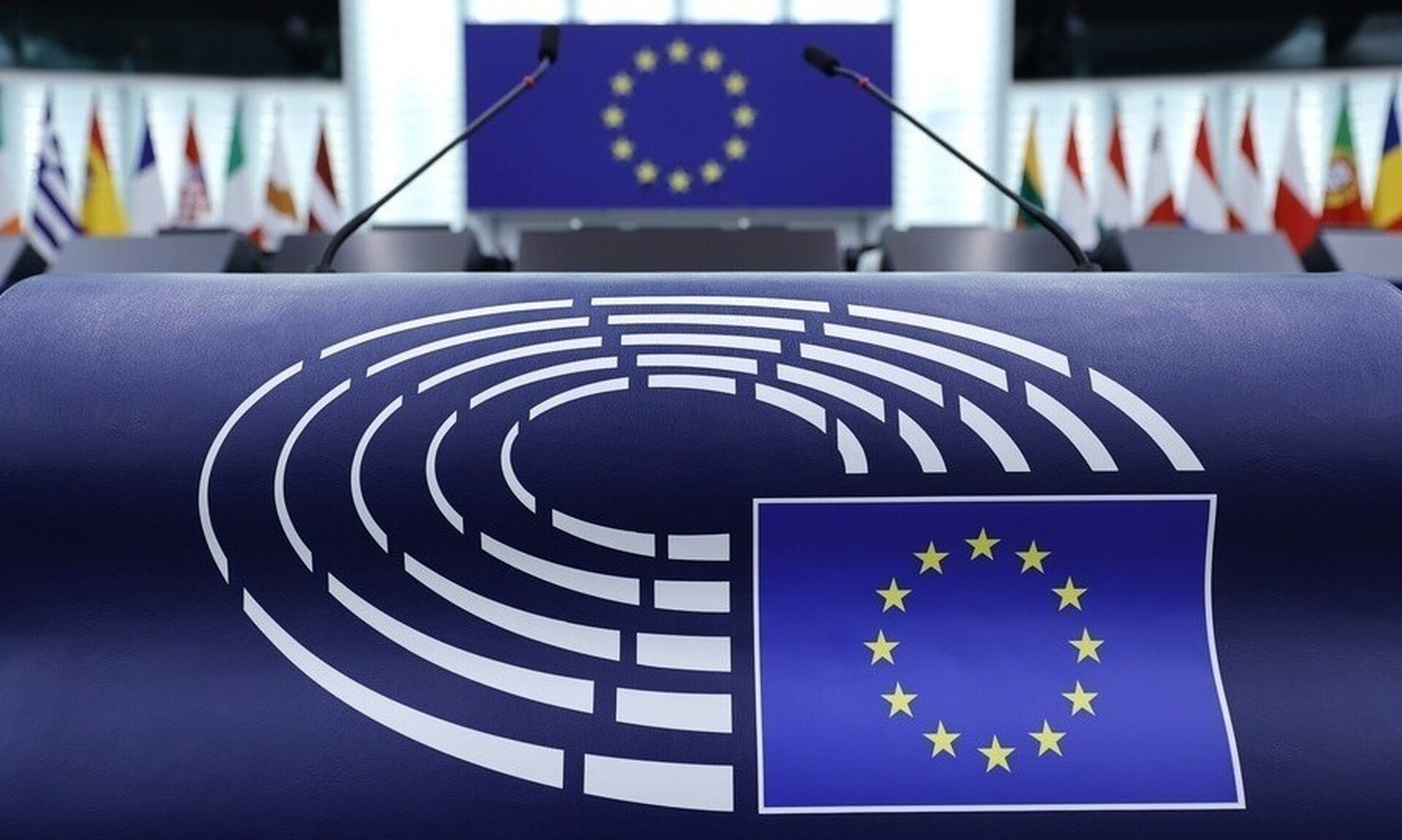 Αποκάλυψη του Politico: 500 δισ. ευρώ αδιάθετα στο Ταμείο Ανάκαμψης από την εποχή της πανδημίας