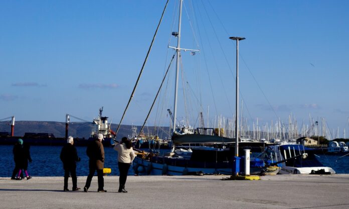 1538881-limani-layrio.jpg