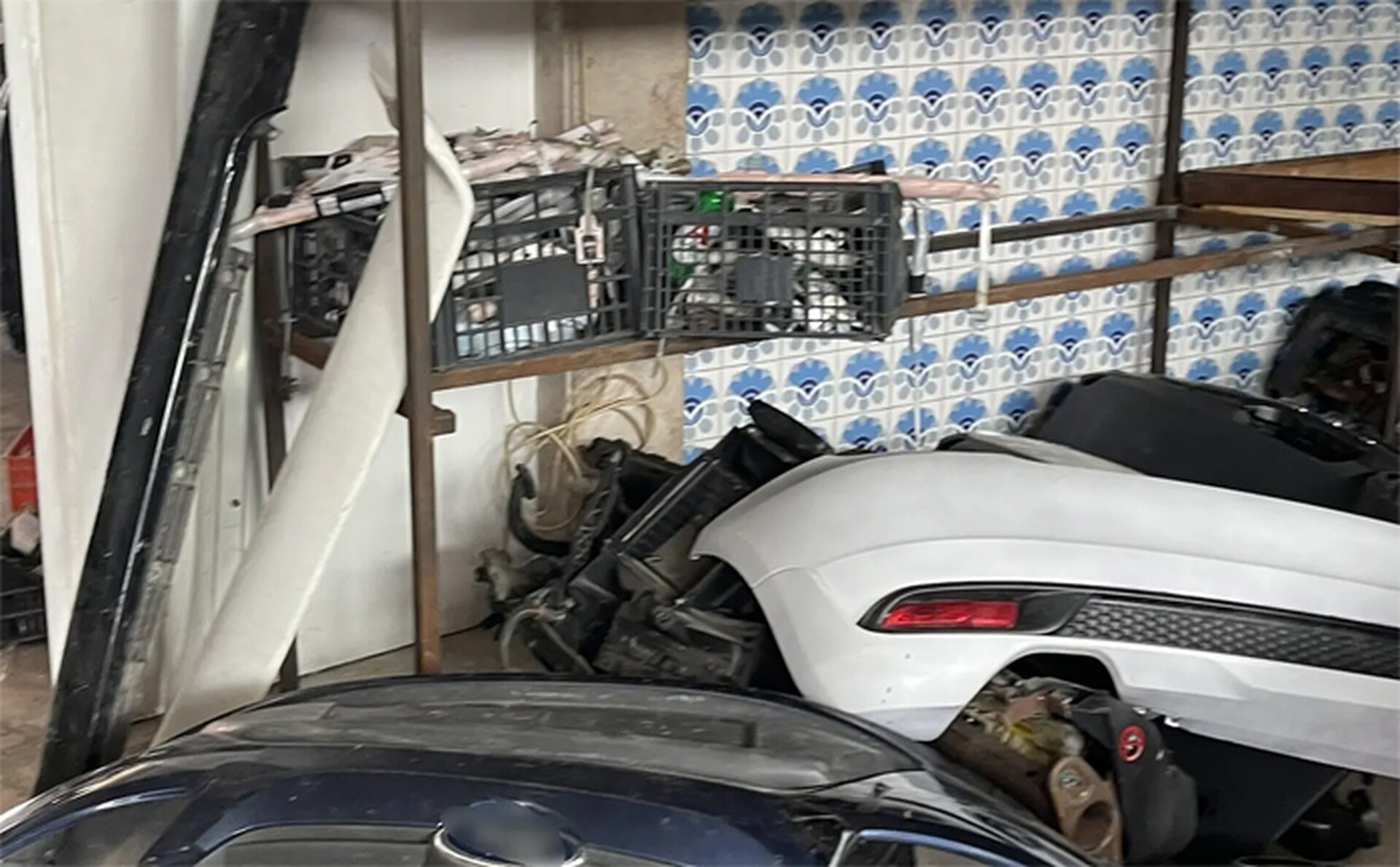 Εξαρθρώθηκε σπείρα που έκλεβε αυτοκίνητα: Εξιχνιάστηκαν 35 περιπτώσεις