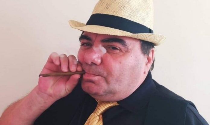 1539009-manolis_georgiadis_fb.jpg
