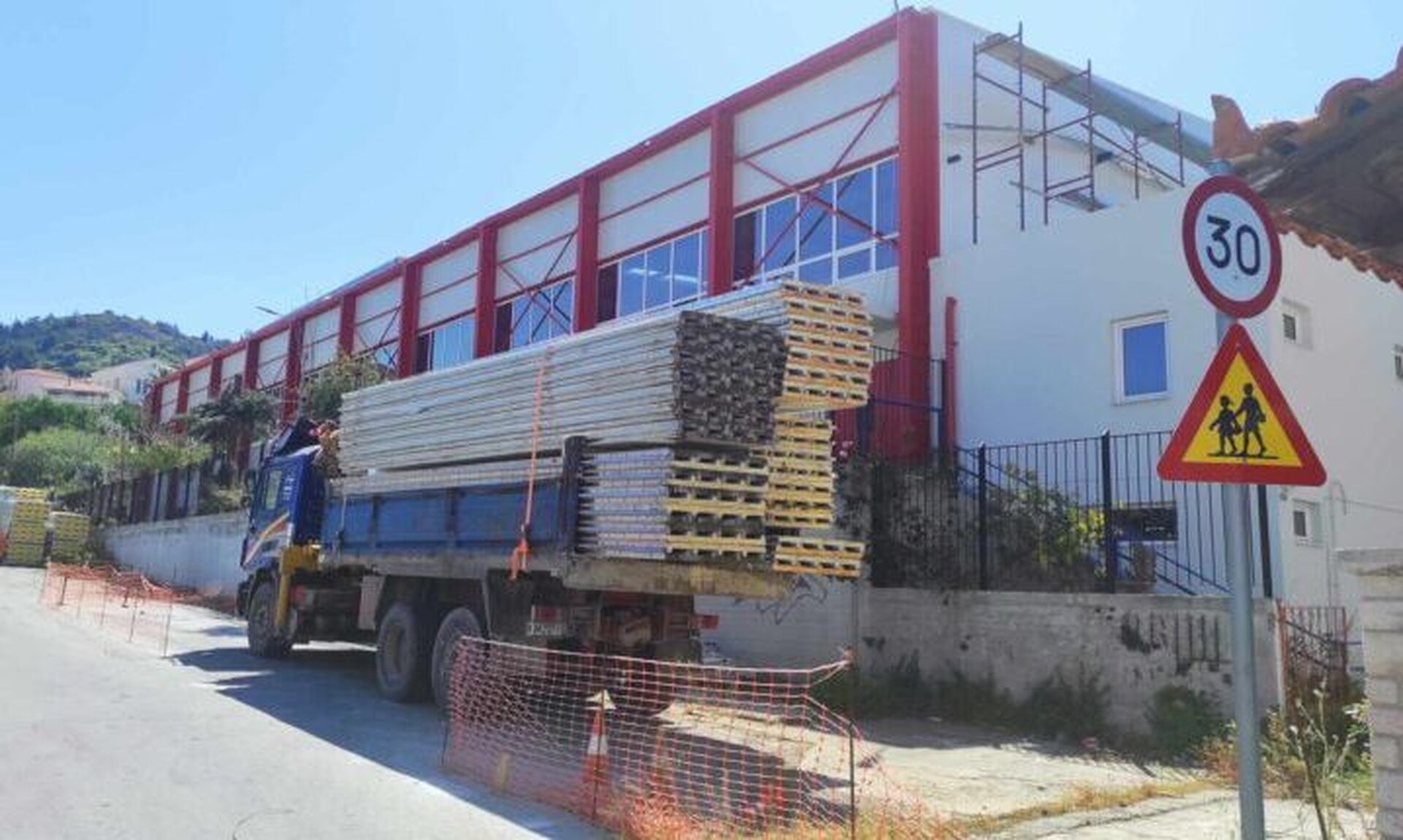 Τραγωδία στη Σάμος: Νεκρός 50χρονος οικοδόμος σε εργατικό δυστύχημα