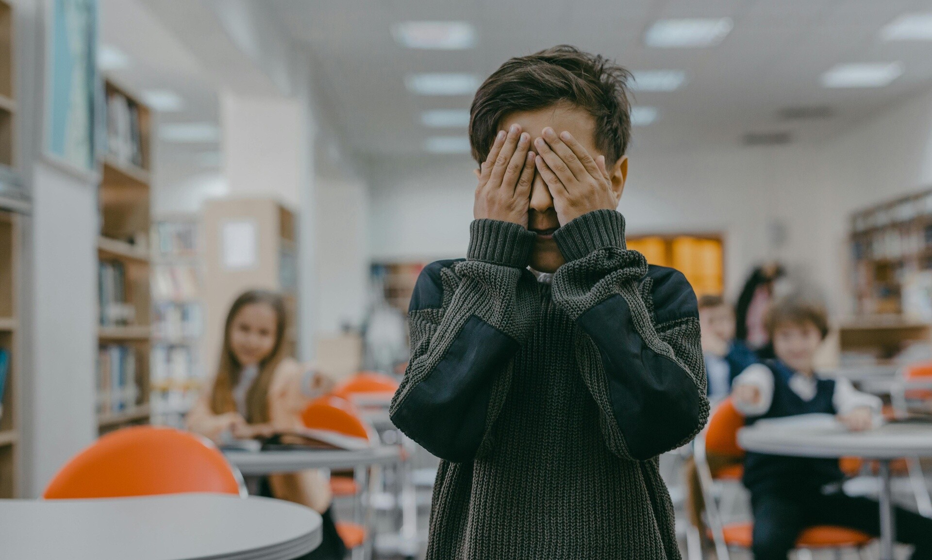 Πιερρακάκης: «Στο πρώτο δωδεκάωρο, είχαμε έξι καταγγελίες για ενδοσχολική βία»