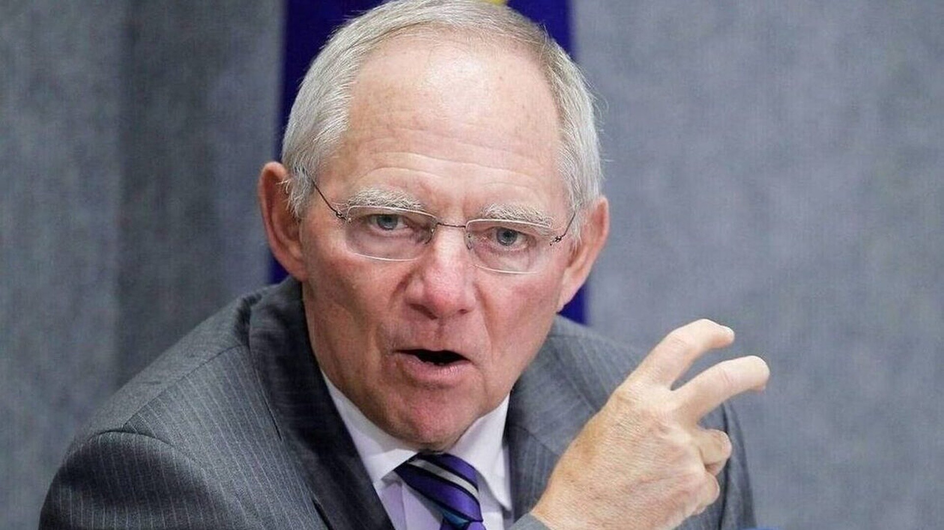 DW: H παρακαταθήκη του Σόιμπλε στο βιβλίο του – Πού έχει άδικο και που δίκιο για την ελληνική κρίση