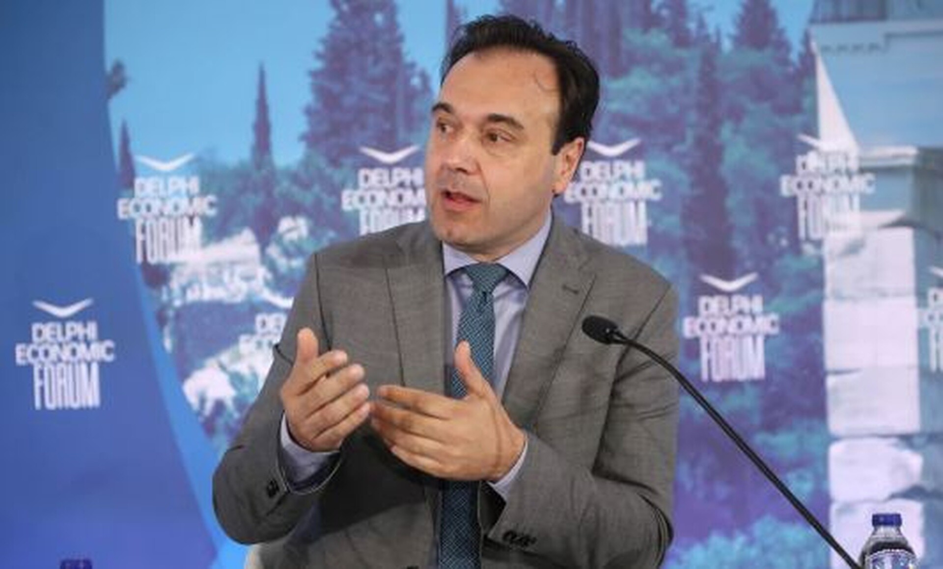 Τεχνητή νοημοσύνη στο Δημόσιο: Οι 6.000 ερωτήσεις ημερησίως στον Ψηφιακό Βοηθό