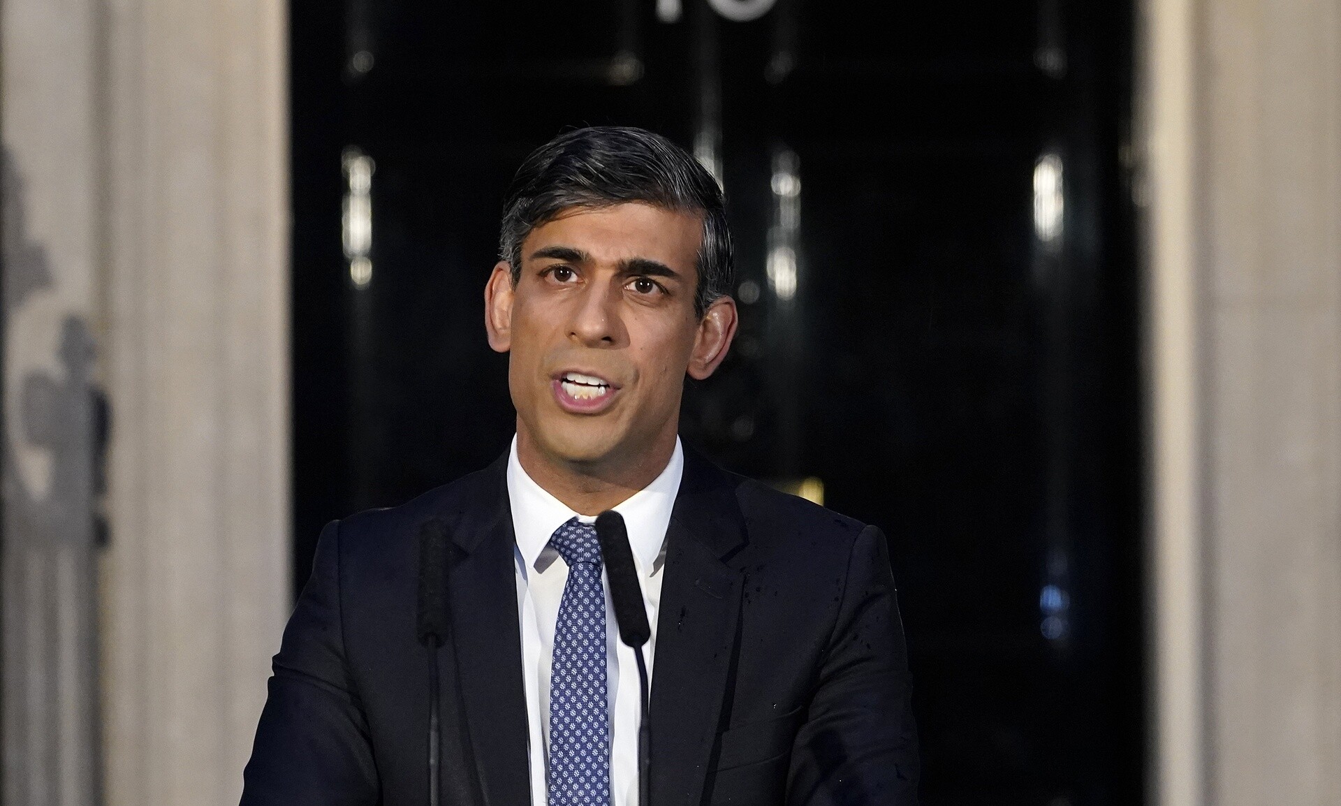 Ρίσι Σούνακ: «Καταδικάζω την απερίσκεπτη επίθεση του Ιράν κατά του Ισραήλ»