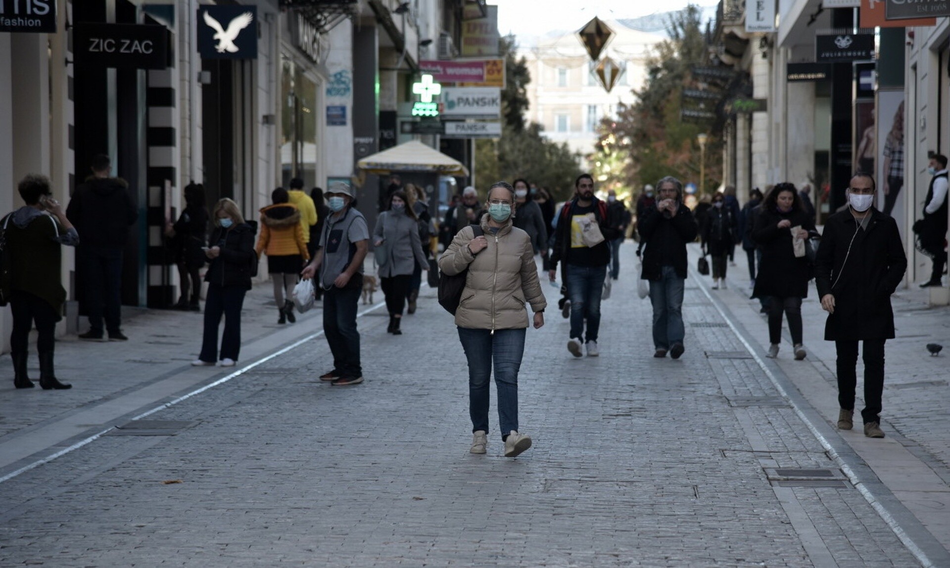 Πασχαλινό εορταστικό ωράριο: Πως θα λειτουργήσουν – Ποια Κυριακή θα είναι ανοικτά τα καταστήματα