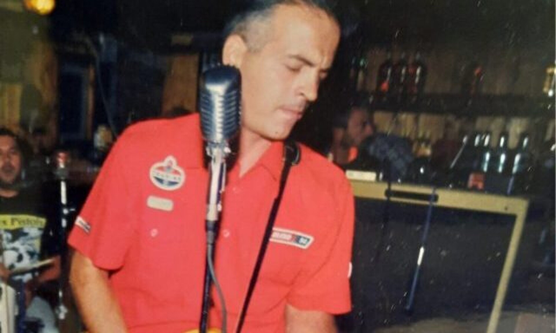 Έφυγε από τη ζωή ο μουσικός Αλέξανδρος Πέρρος – Ήταν εμβληματική μορφή της rock n’ roll σκηνής