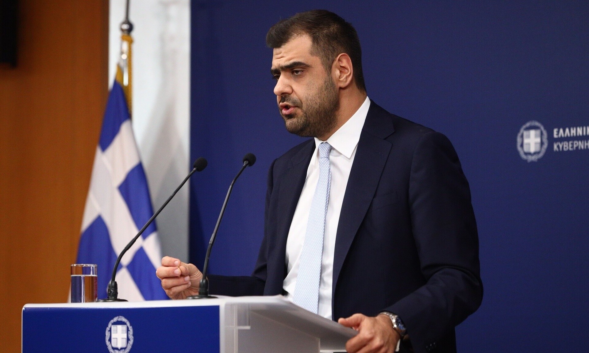 LIVE – Παύλος Μαρινάκης: Eνημέρωση πολιτικών συντακτών