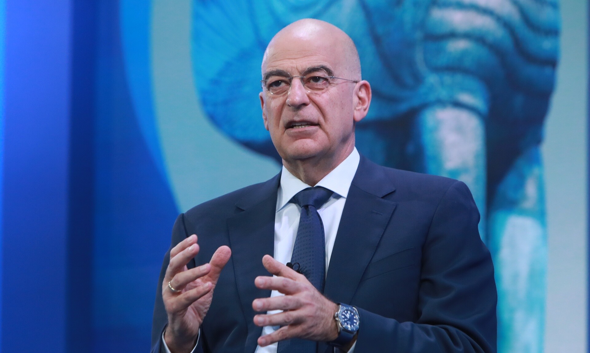 Δένδιας για τη σημερινή επέτειο θανάτου του Κωνσταντίνου Καραμανλή