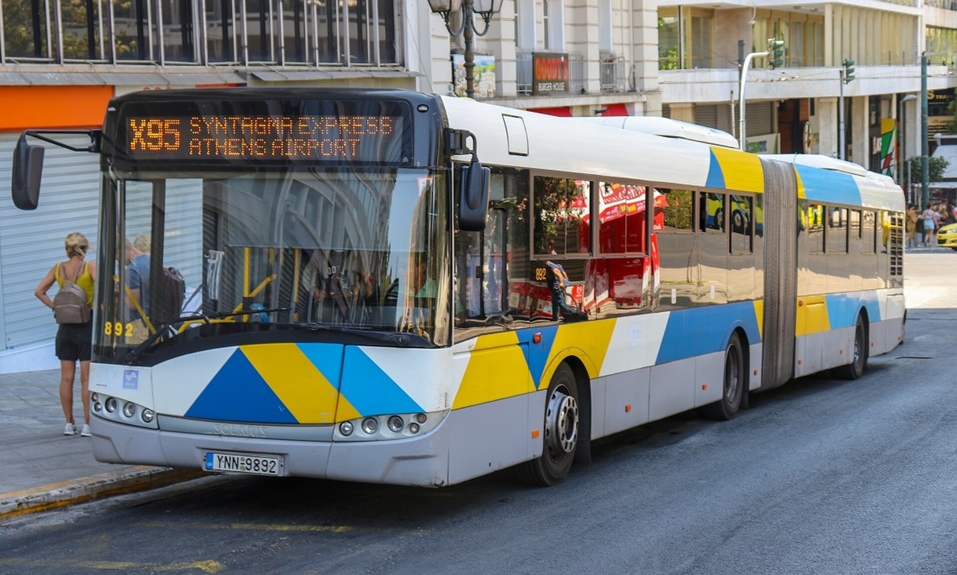 Πρεμιέρα για τις πληρωμές με κάρτα και ψηφιακό πορτοφόλι – Μέχρι τέλος του 2024 σε όλα τα ΜΜΜ
