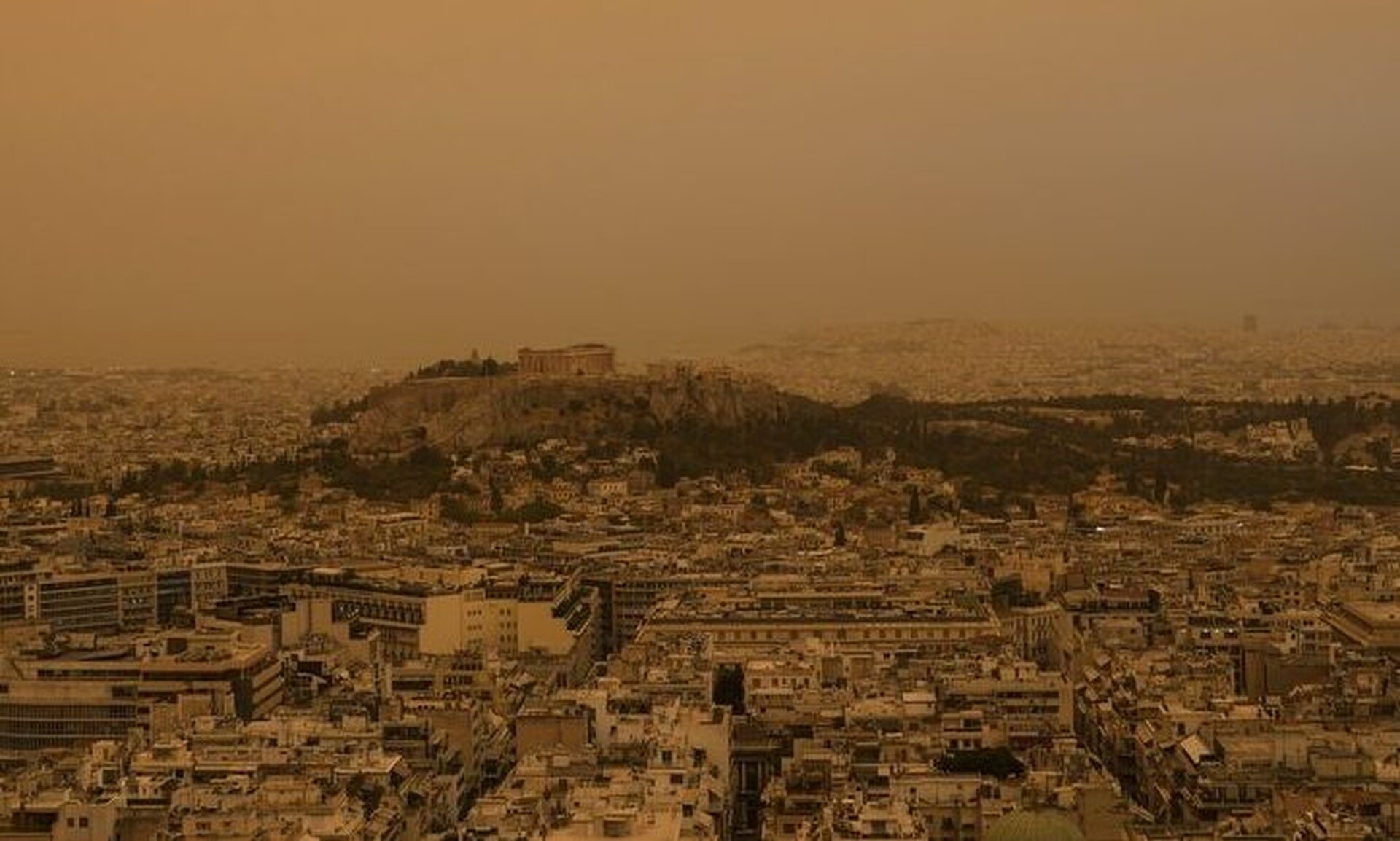 Αποχωρεί το «πέπλο» αφρικανικής σκόνης – Από Πέμπτη καθαρίζει η ατμόσφαιρα