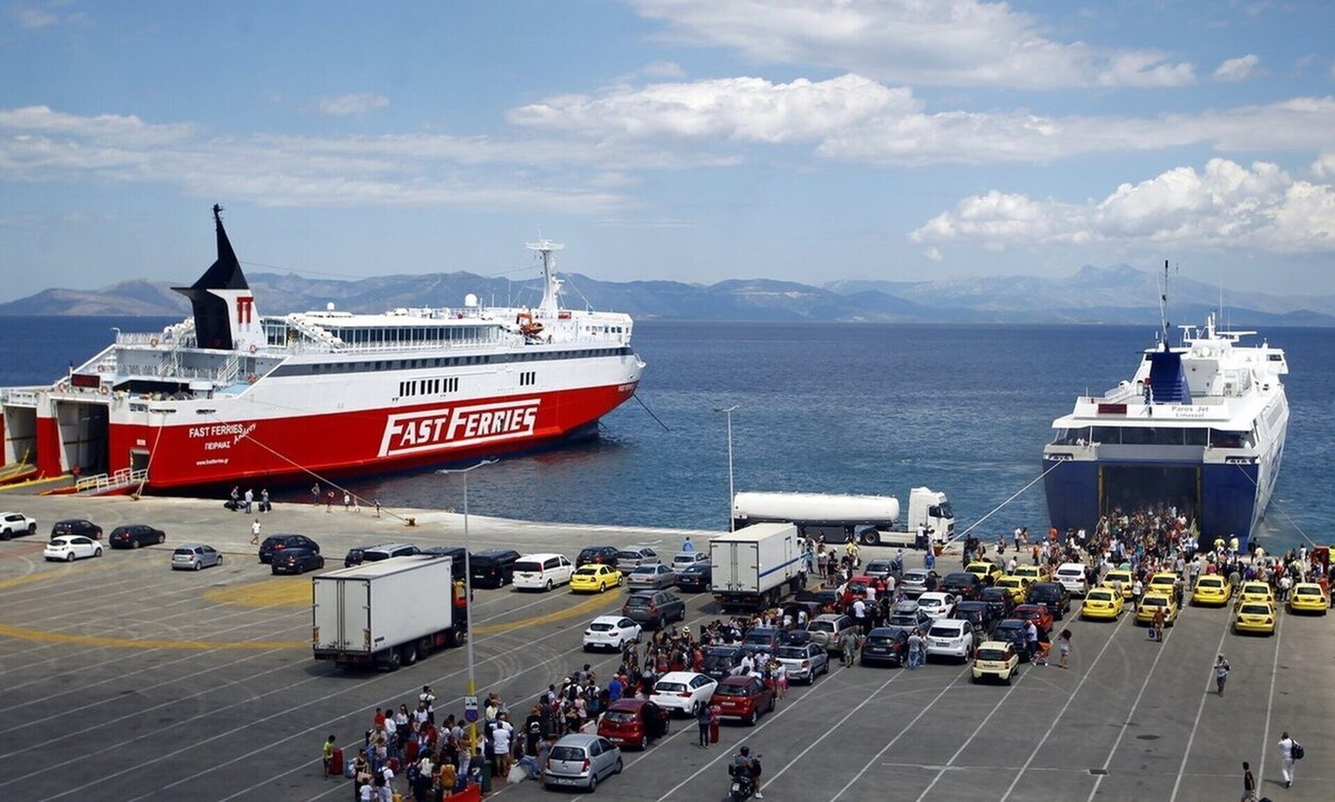 Πάσχα: Ανακοινώθηκαν εκπτώσεις στα ακτοπλοϊκά εισιτήρια – Ποιους αφορά