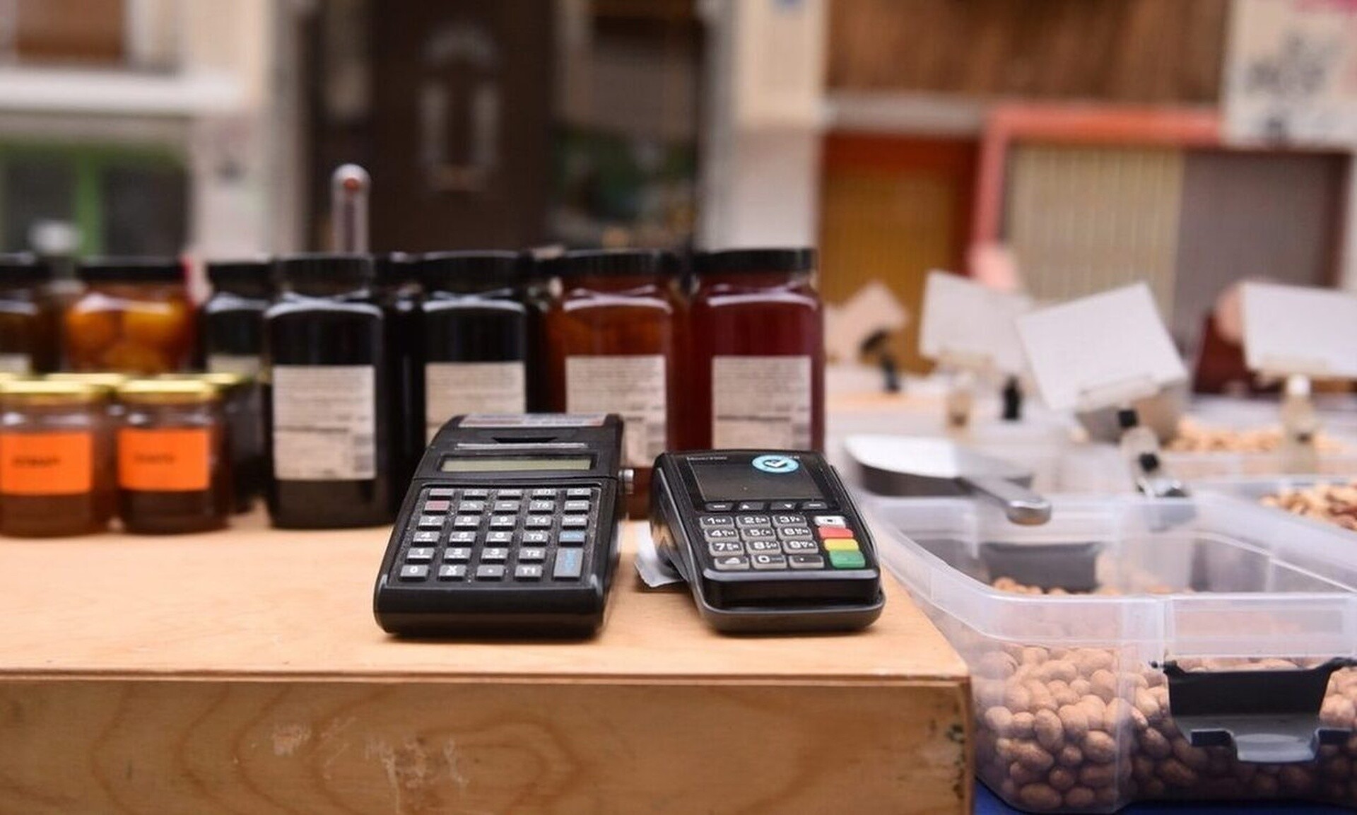 Διασύνδεση POS με ταμειακές μηχανές:  Λήγει την Μ. Τρίτη η προθεσμία