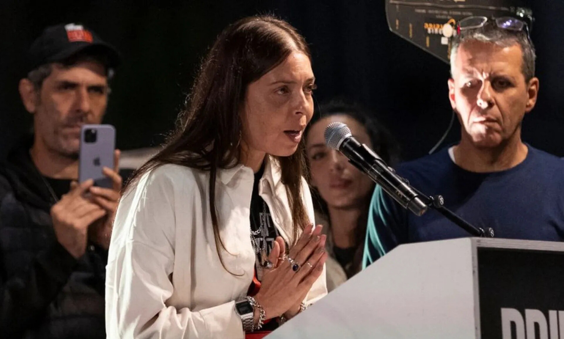 Ισραηλινή, όμηρος της Χαμάς περιγράφει τη φρίκη που έζησε για 54 ημέρες