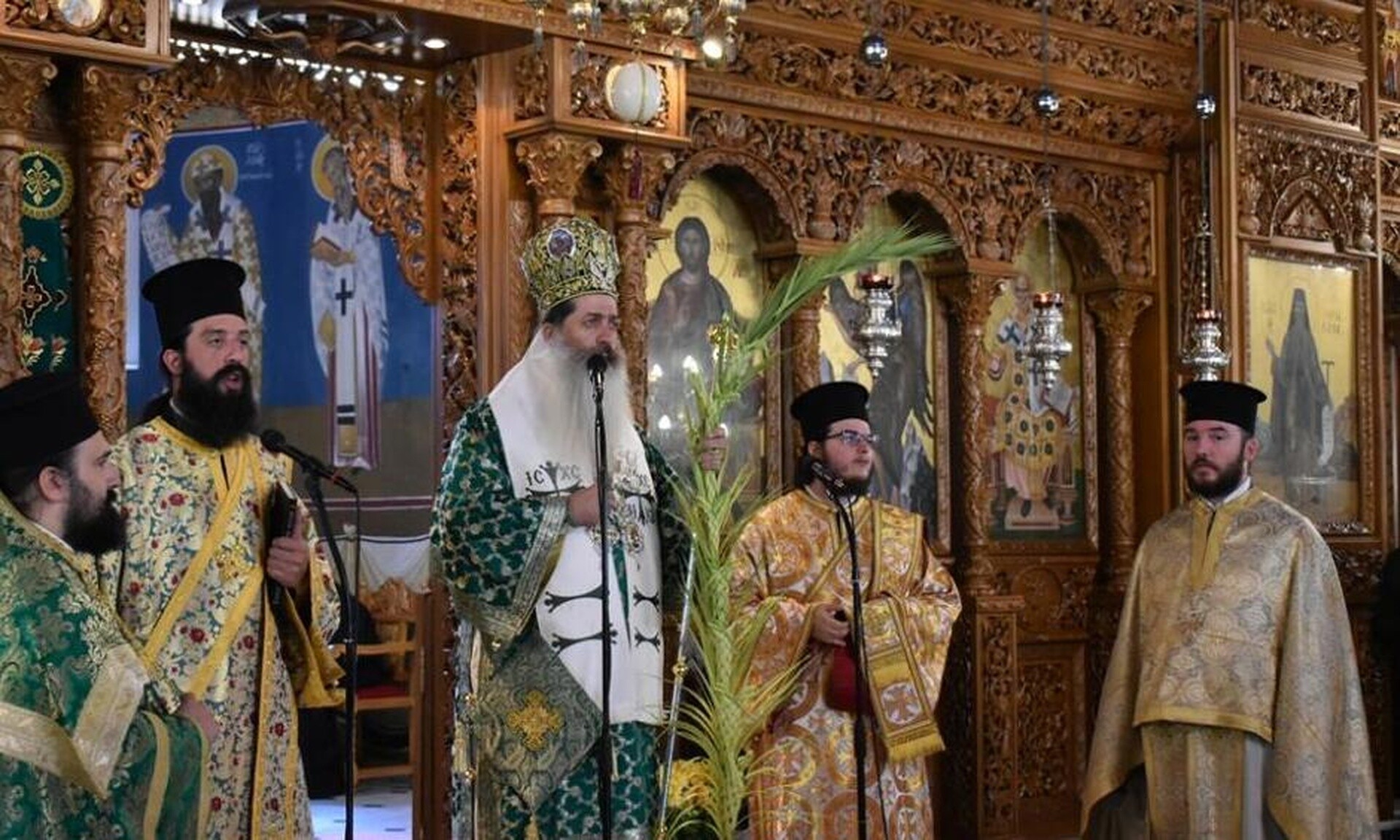 Μητροπολίτης Φθιώτιδος: Για να εργαλειοποιήσουν τον Χριστό, τον υποδέχθηκαν με φοίνικες