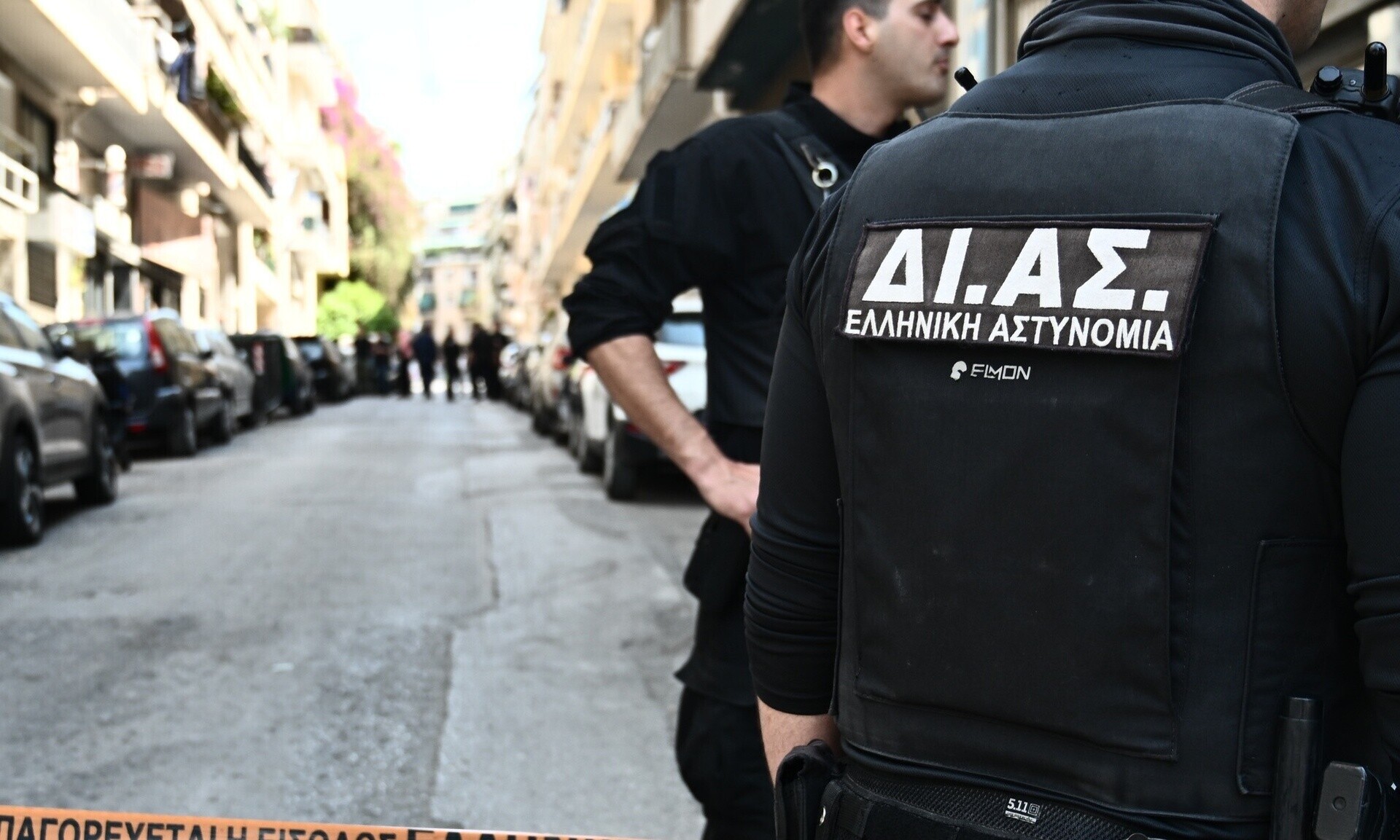 Θεσσαλονίκη: Στη φυλακή τρεις νεαροί που «ξάφριζαν» καταστήματα με την απειλή μαχαιριού