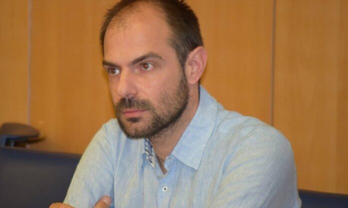 1545251-milis.jpg