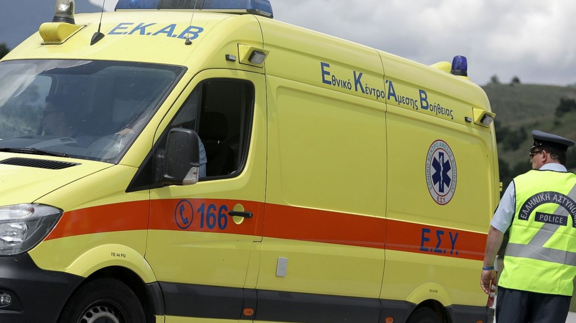 Νεκρός ανασύρθηκε από το λιμάνι της Ραφήνας ένας 39χρονος λουόμενος