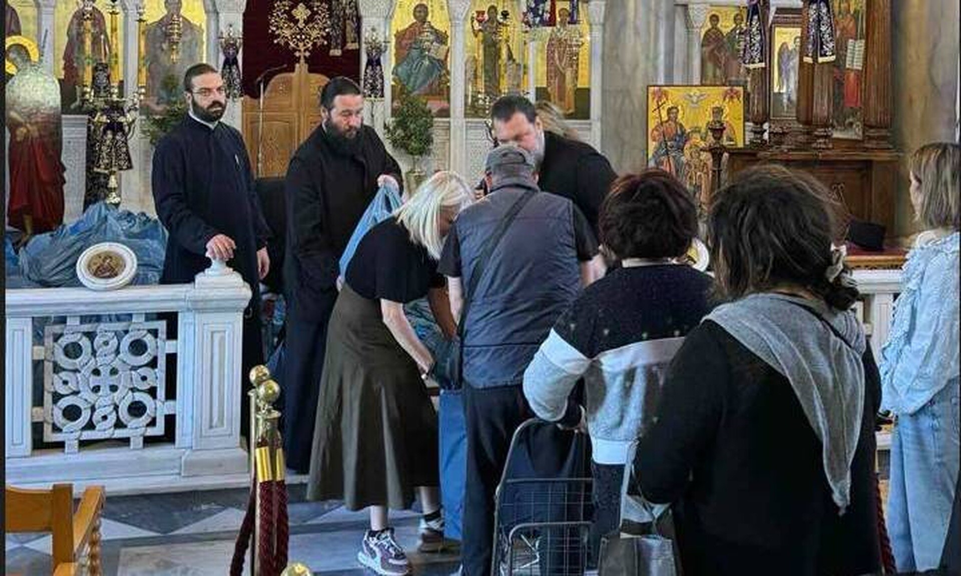 Δέματα Αγάπης από την Ι.Μ. Νέας Ιωνίας