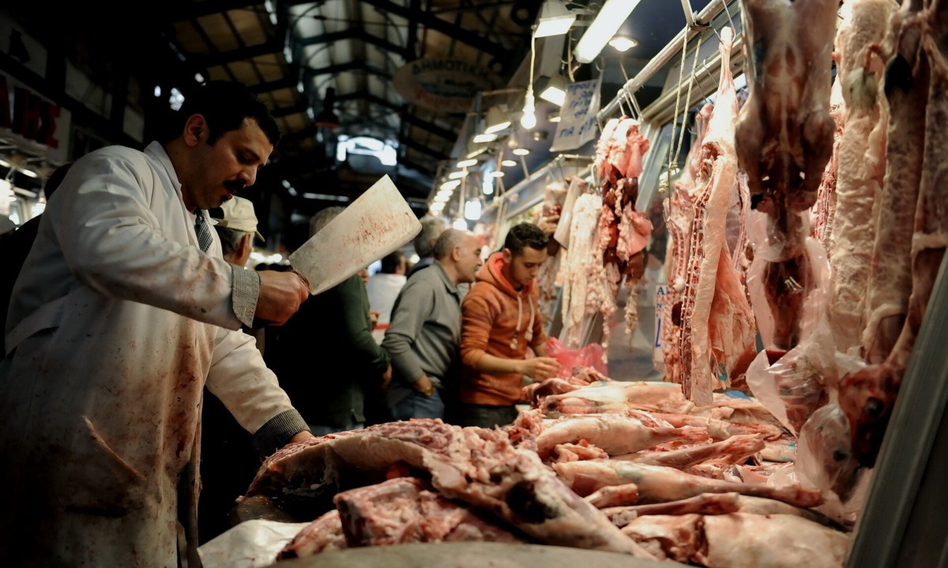 ΕΣΣΕ: Μέχρι 130,04 ευρώ το κόστος για το πασχαλινό τραπέζι – Ο συγκριτικός πίνακας των τιμών