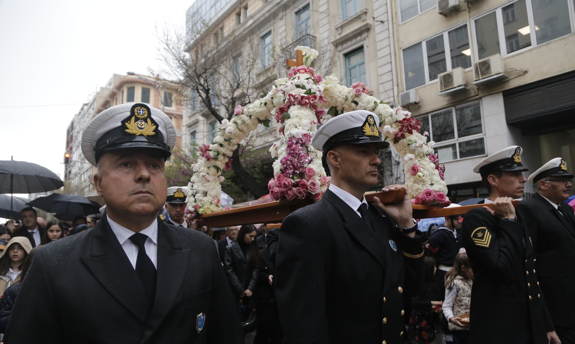 Μεγάλη Παρασκευή: Κυκλοφοριακές ρυθμίσεις στη Θεσσαλονίκη λόγω περιφοράς Επιταφίων
