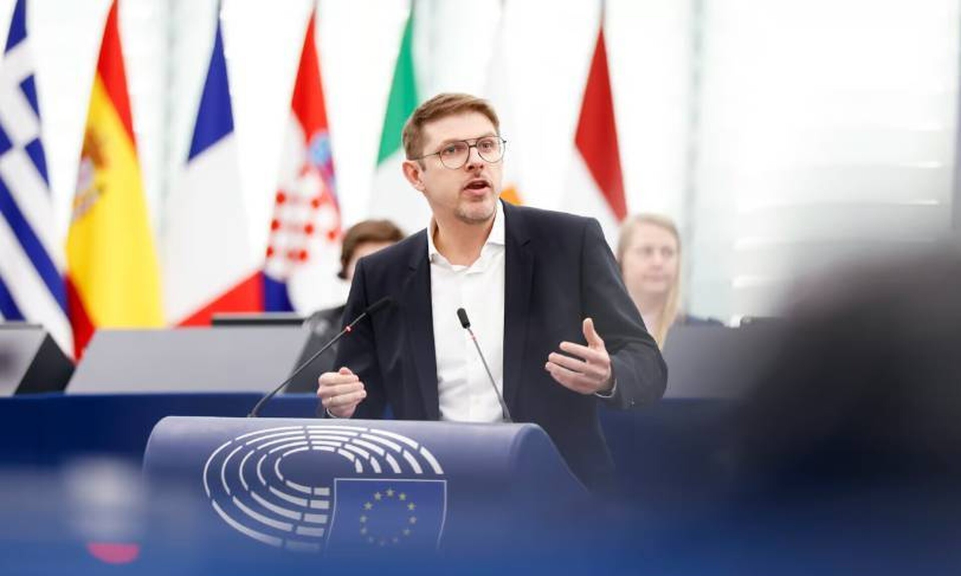 Γερμανία: Επίθεση κατά ευρωβουλευτή του SPD – «Θα προστατεύσουμε τη δημοκρατία»