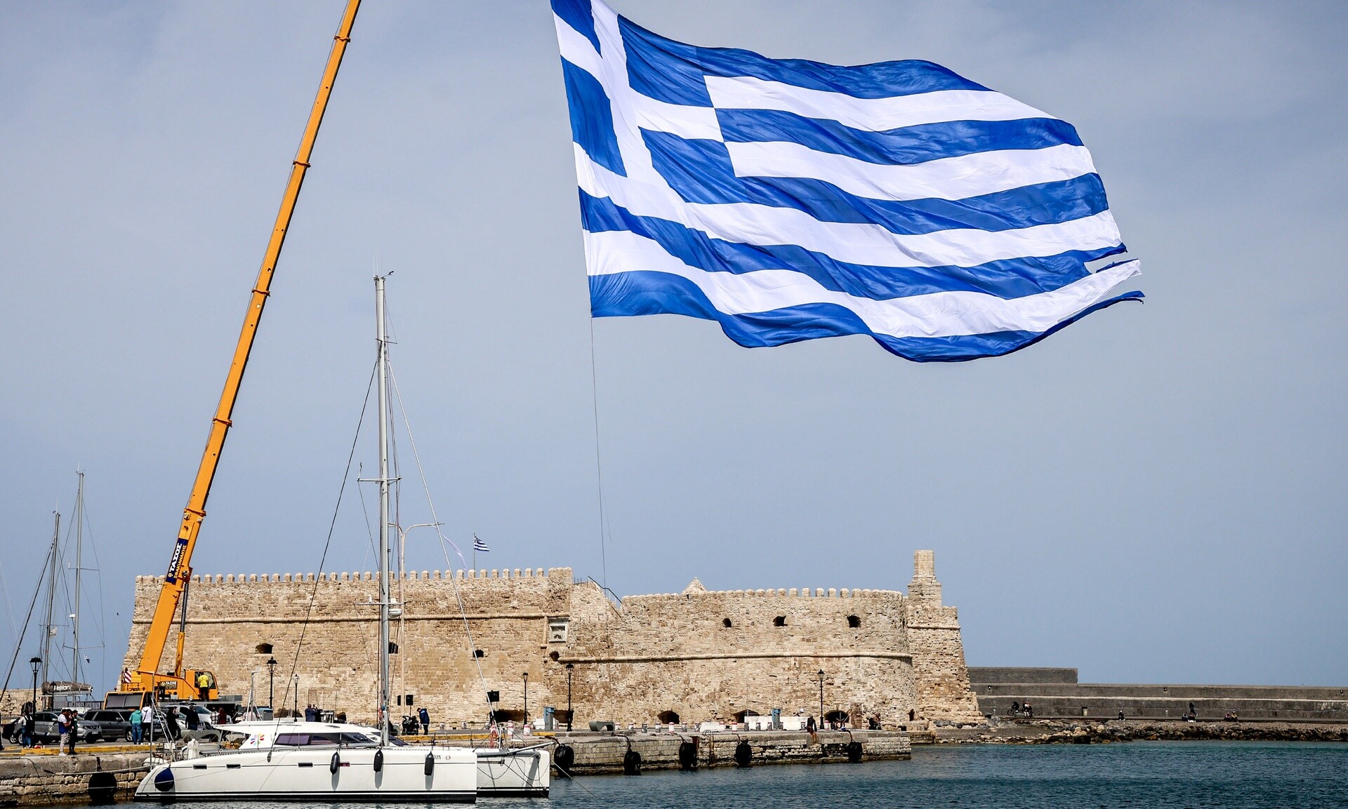 Ηράκλειο: Μηχανική βλάβη σε καταμαράν – Ταλαιπωρία για τους 783 επιβάτες