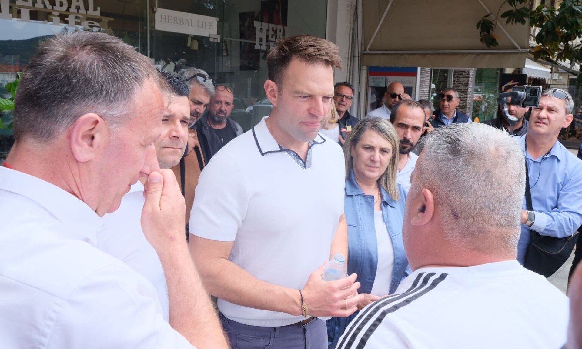 Ο Κασσελάκης ετοιμάζει νέα ηγετική ομάδα: Τα «καλά» και τα «κακά» στελέχη – Παραγκωνίζει «παλιούς»