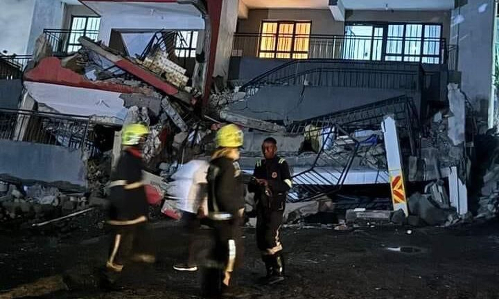Κένυα: Κατάρρευση κτηρίου στο Ναϊρόμπι – Παιδιά μεταξύ των παγιδευμένων