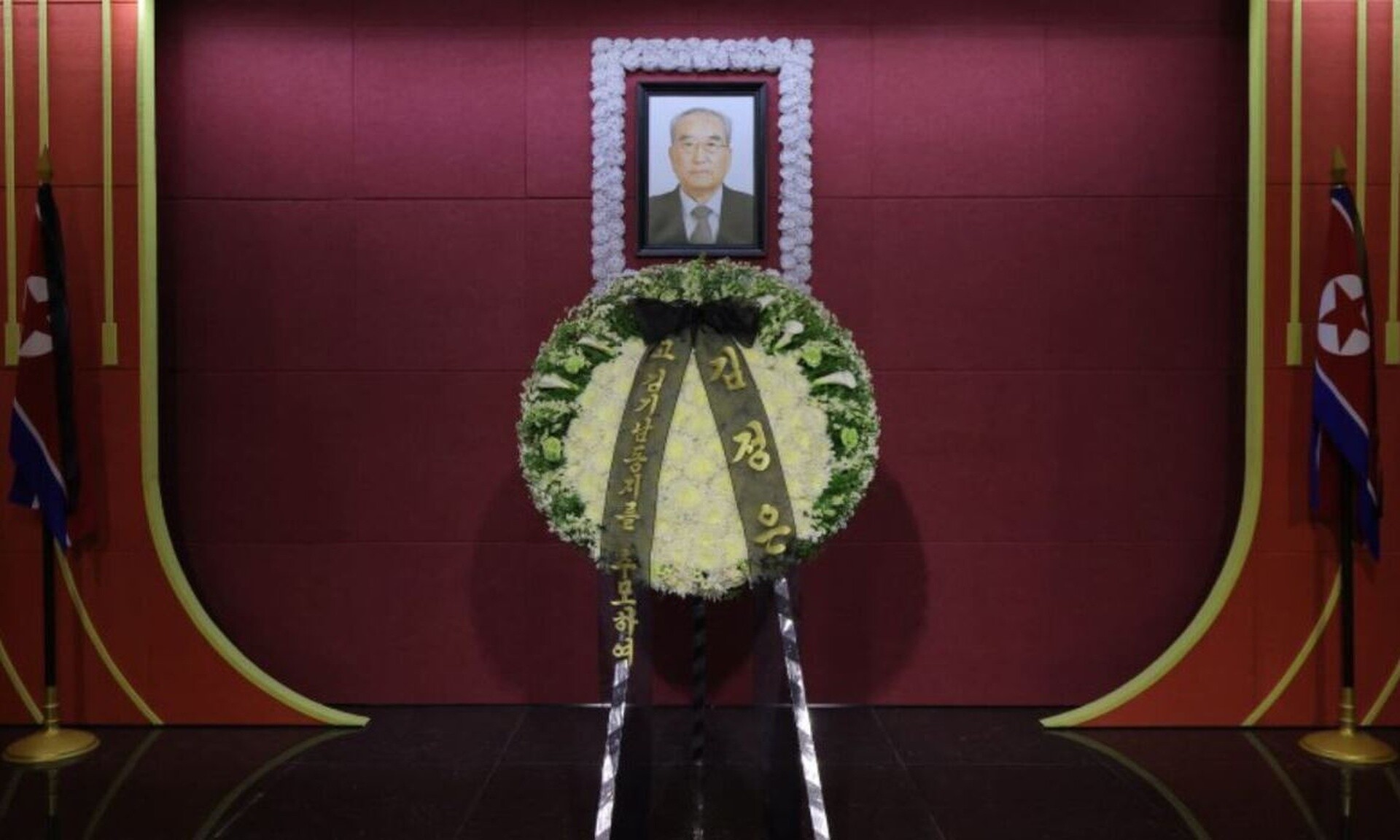 Πέθανε ο «Γκέμπελς» της Βόρειας Κορέας – Στην κηδεία του και ο Κιμ Γιονγκ Ουν
