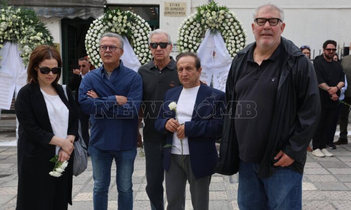 1547334-panagiwtopoyloy-khdeia.jpg