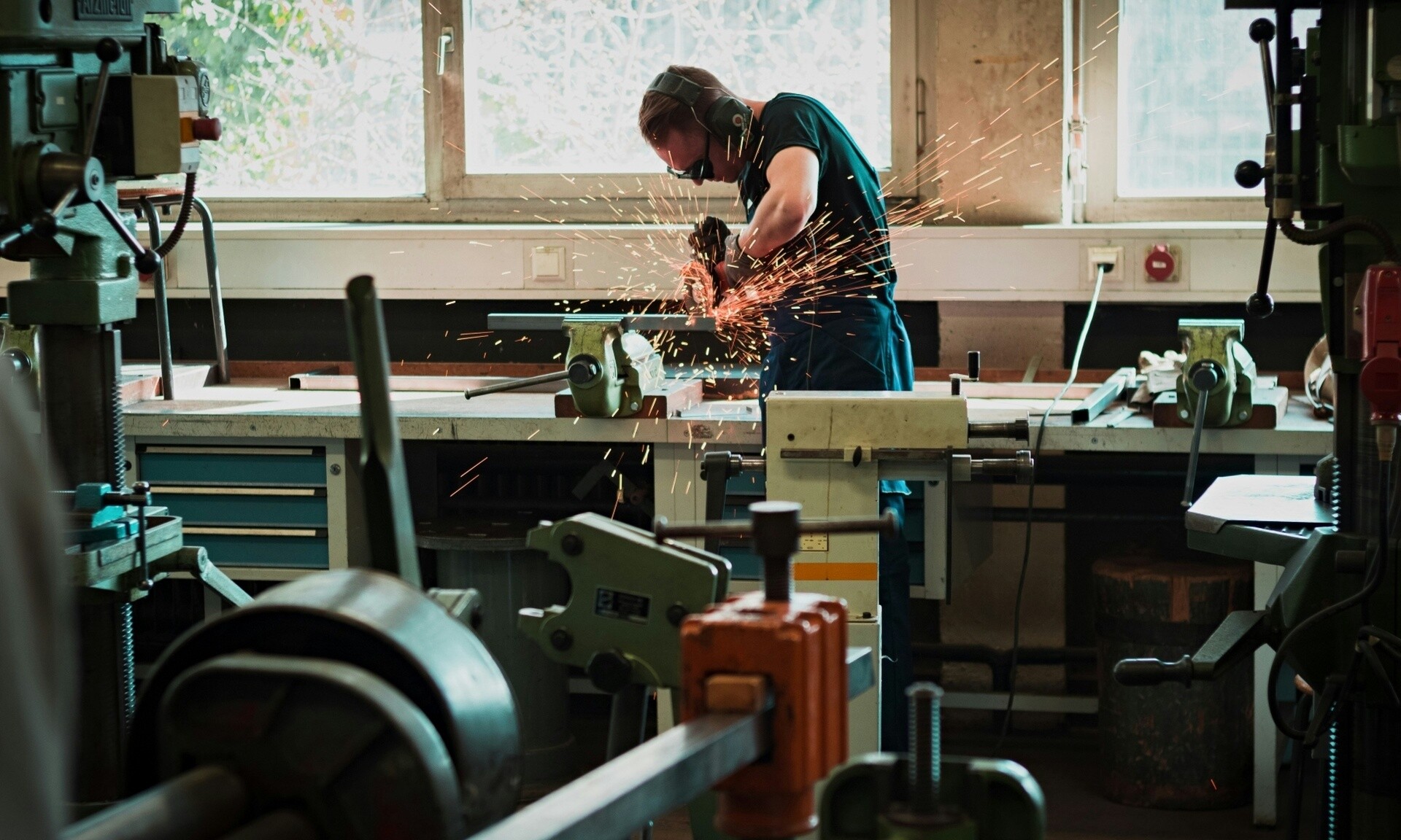 Πώς θα λειτουργήσει η εξαήμερη εργασία – Τι ισχύει με το ρεπό