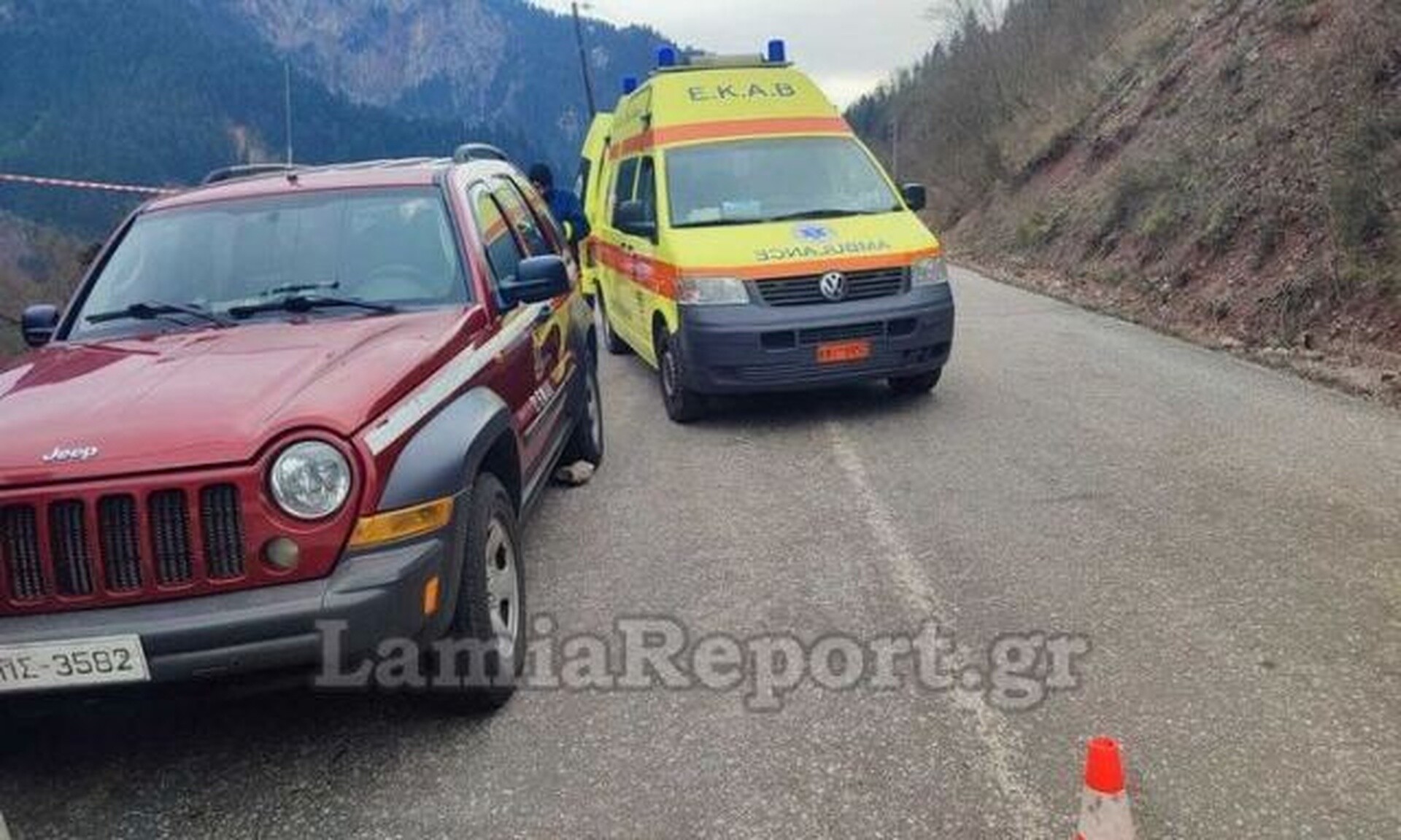 Ευρυτανία: Ζευγάρι έχασε τον έλεγχο αυτοκινήτου και έπεσε… σε γκρεμό 60 μέτρων