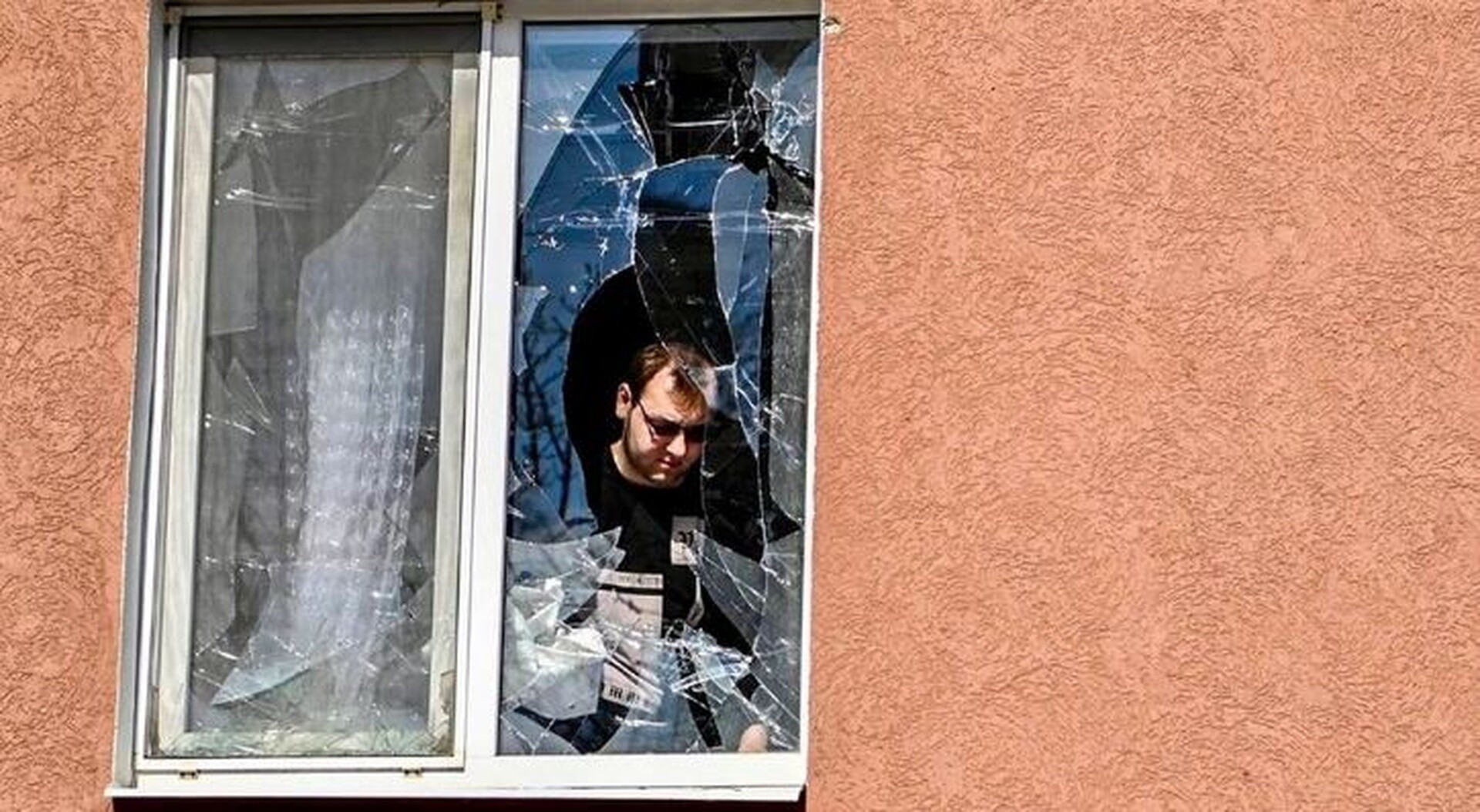 Ουκρανικός πύραυλος έπληξε κτιριακό συγκρότημα στο Μπέλγκοροντ – Επτά νεκροί