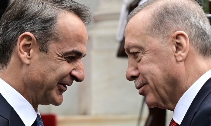 1548369-mitsotakis.jpg