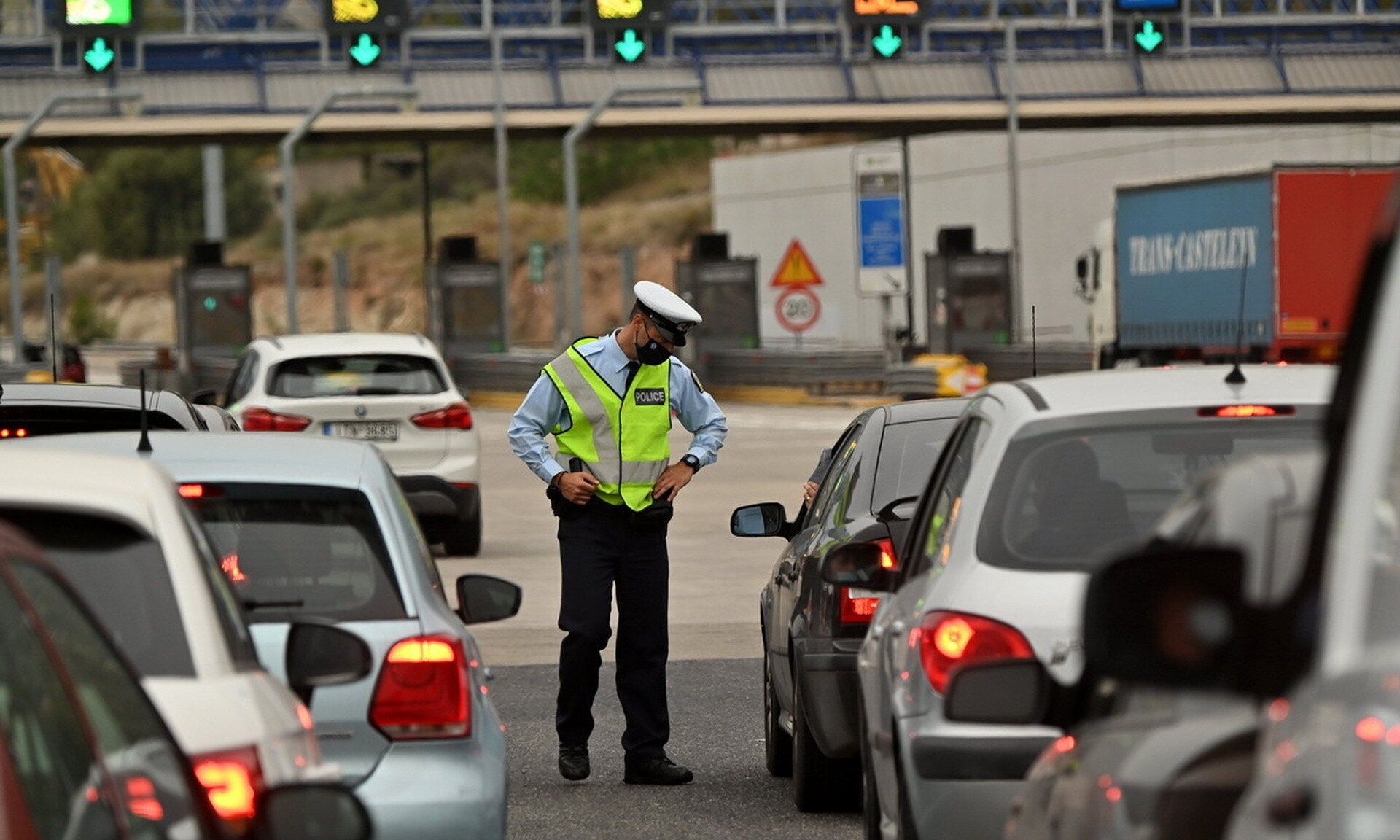 Σαρωτικοί έλεγχοι στους παράνομους οδηγούς από την ΑΑΔΕ: Ποιος αφορά – Μεγάλα τα πρόστιμα