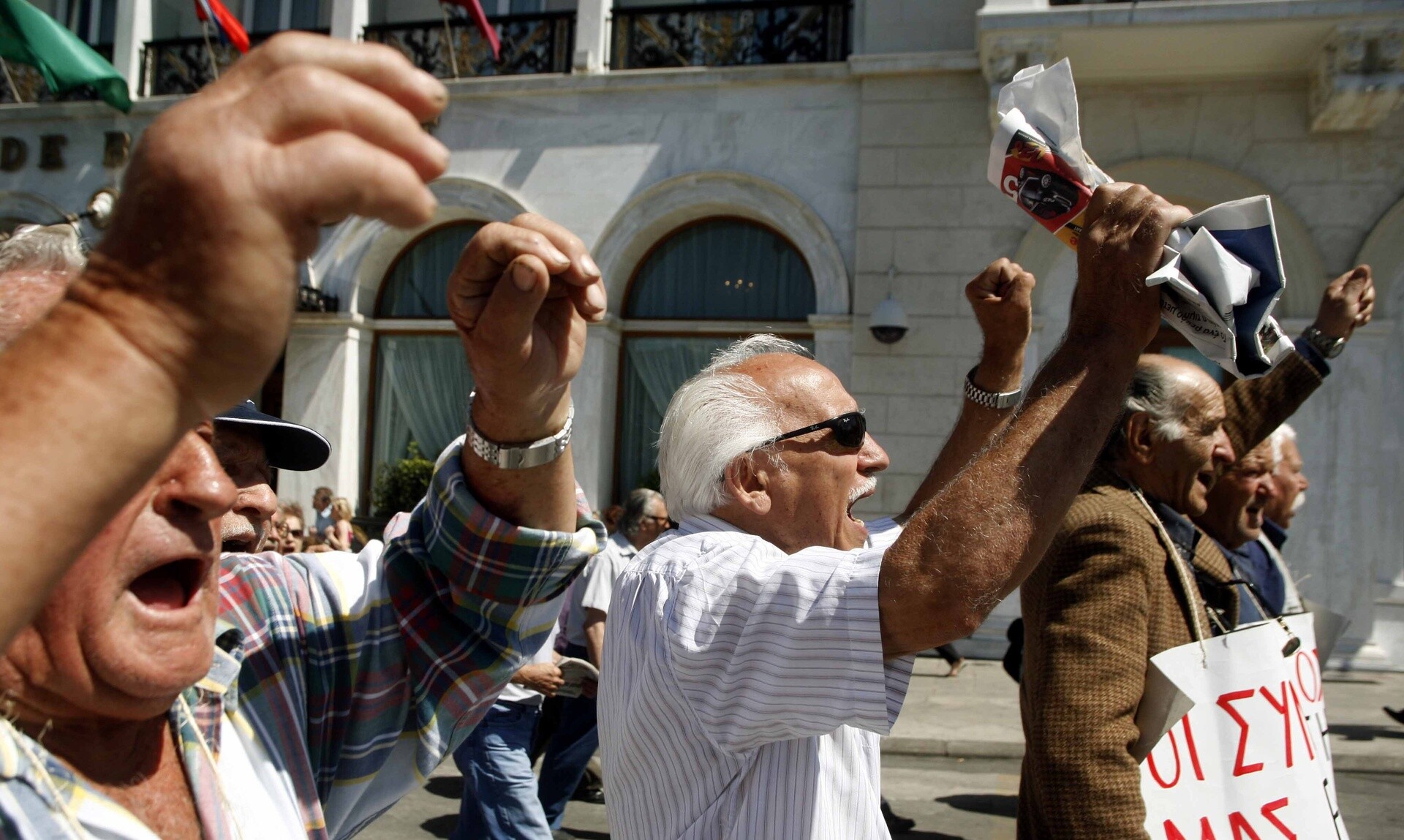 ΕΝΔΙΣΥ: Πάνω από 80.000 οι εργαζόμενοι συνταξιούχοι – Τι χάνουν, τι κερδίζουν