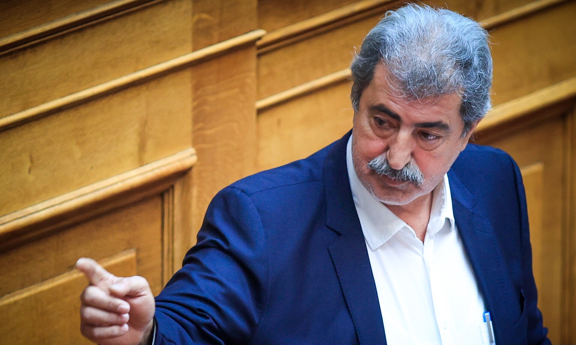 «Χοντρό άδειασμα» από τον ΣΥΡΙΖΑ στον Πολάκη για τα εμβόλια