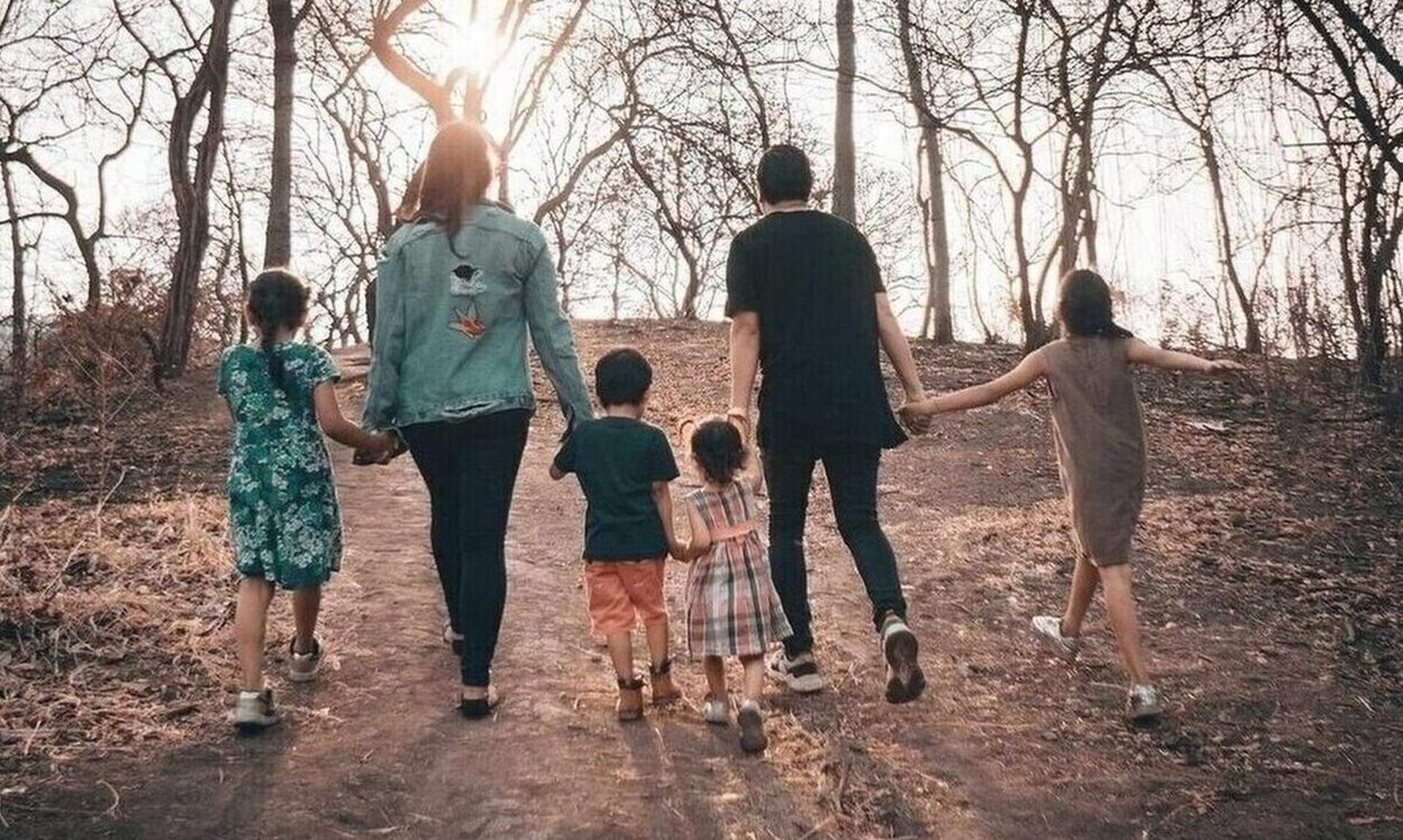 Εξίσωση τρίτεκνων οικογενειών με τις πολύτεκνες – Ποια επιδόματα θα λαμβάνουν