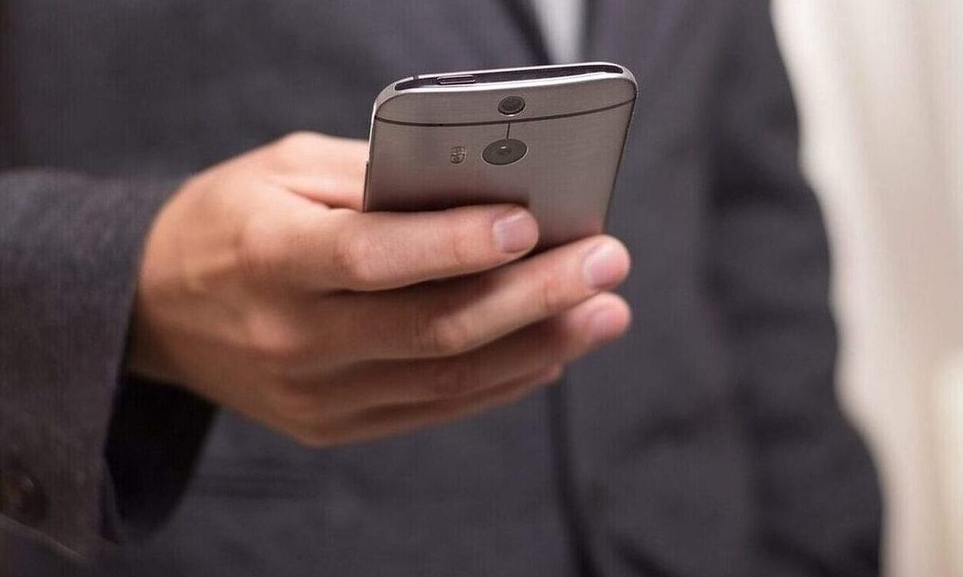 Χατζηδάκης: Όλες ανεξαιρέτως οι επιχειρήσεις θα συνδεθούν με το IRIS μέχρι τις 31 Μαρτίου 2025