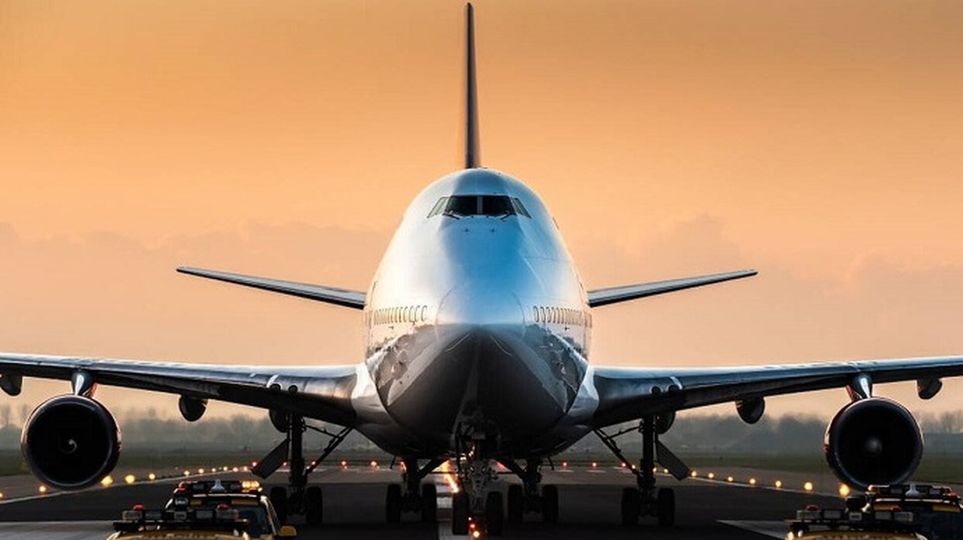 Νέο περιστατικό με Boeing: Φωτιά στον κινητήρα εν πτήσει – Έκτακτη προσγείωση στην Ινδονησία