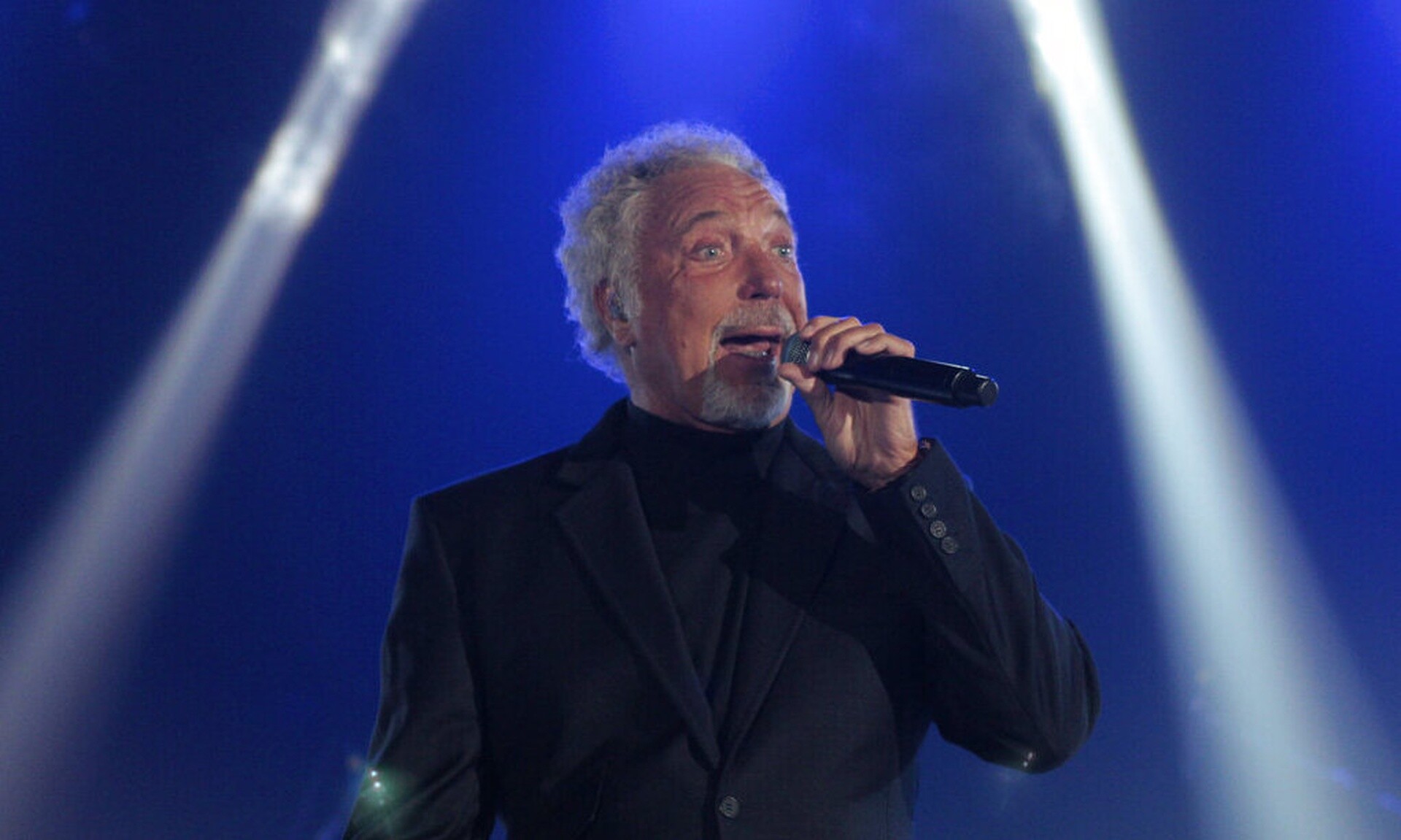 O Tομ Τζόουνς έρχεται στην Ελλάδα για το Sani Festival