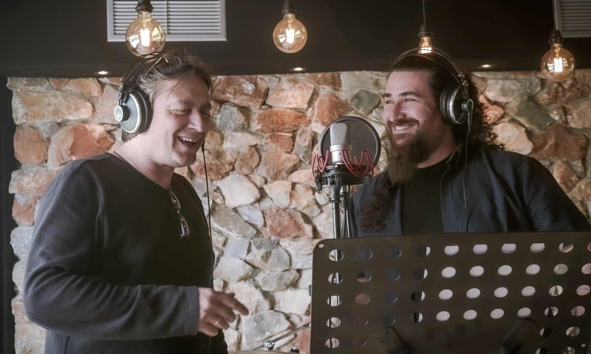 «Η ζωή πάει μπροστά» για τον Βύρωνα Τσουράπη και τον Γιάννη Κότσιρα