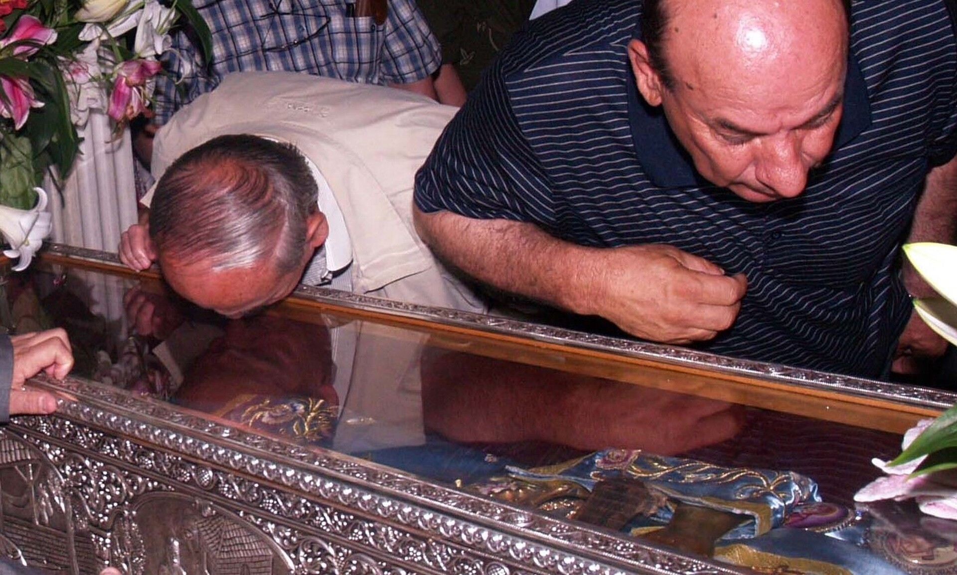 Επιστρέφει το δεξί χέρι του Οσίου Ιωάννη του Ρώσου – Αποκάλυψη από τον Μητροπολίτης Χαλκίδος